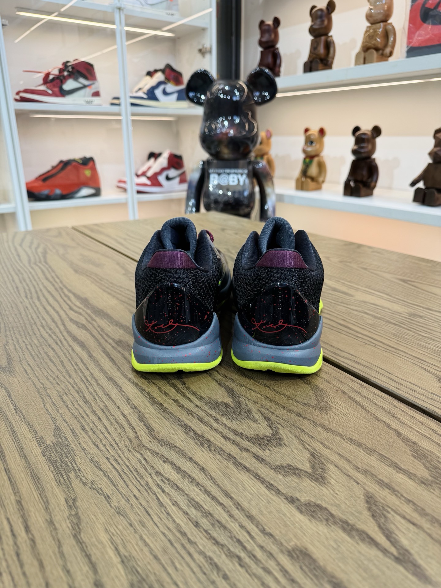 Kobe 5 Protro  紫色小丑 CD4991-001 尺碼 40-48.5「US7-14」