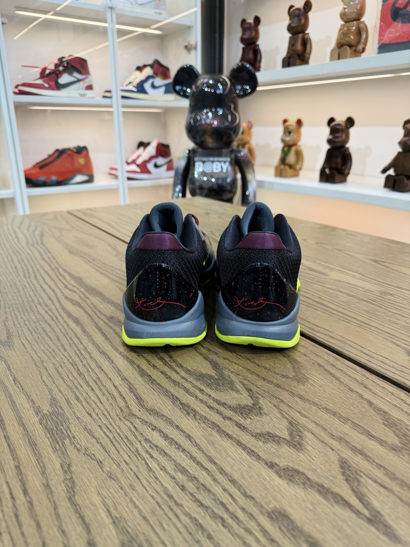 Kobe 5 Protro  紫色小丑 CD4991-001 尺碼 40-48.5「US7-14」