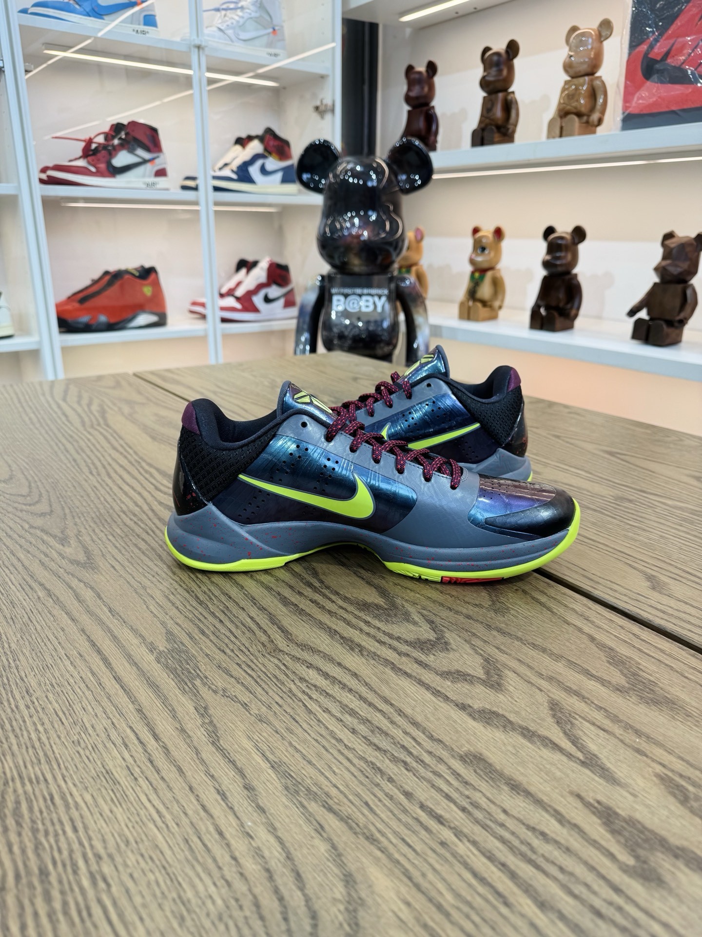 Kobe 5 Protro  紫色小丑 CD4991-001 尺碼 40-48.5「US7-14」