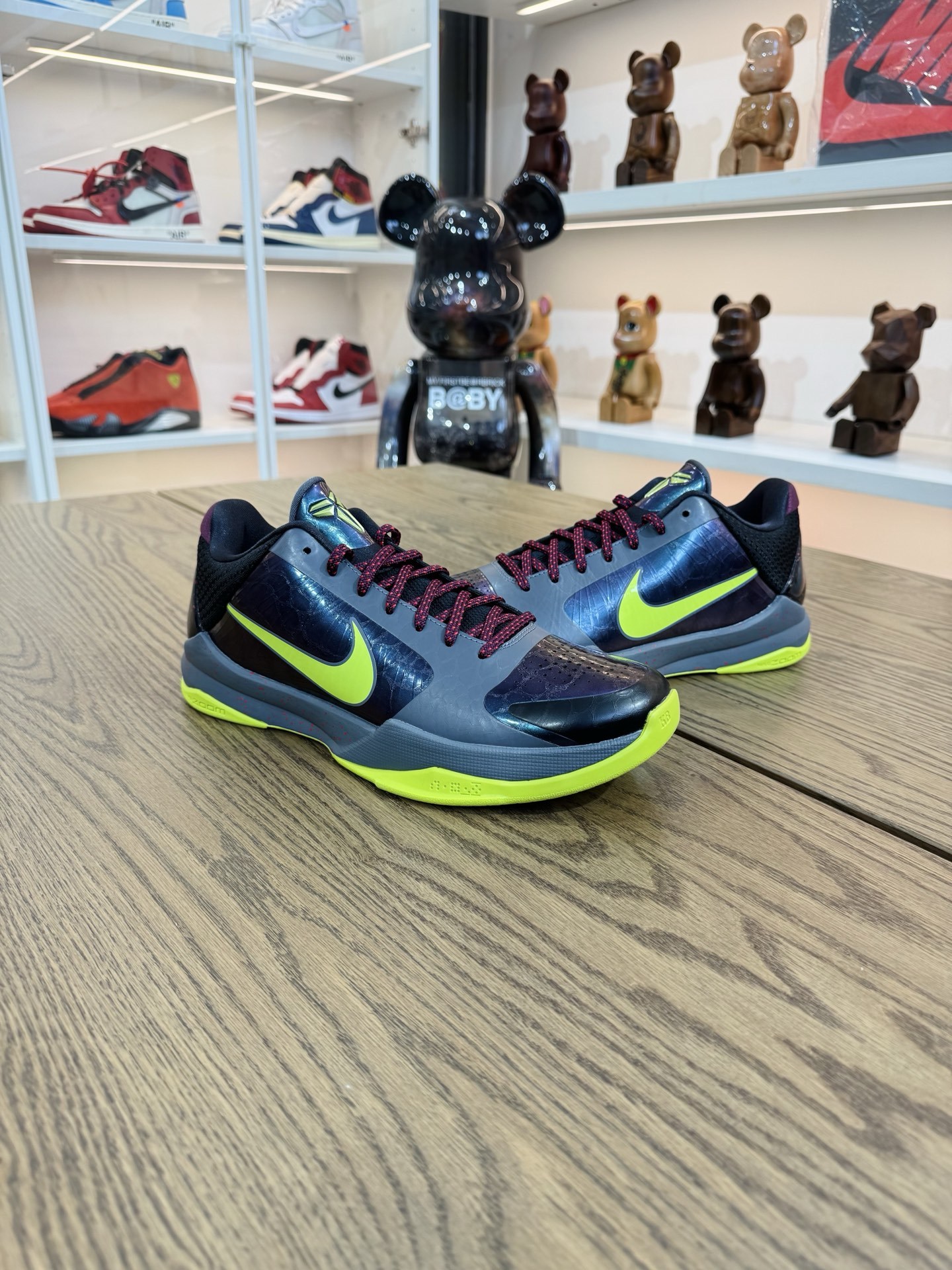 Kobe 5 Protro  紫色小丑 CD4991-001 尺碼 40-48.5「US7-14」