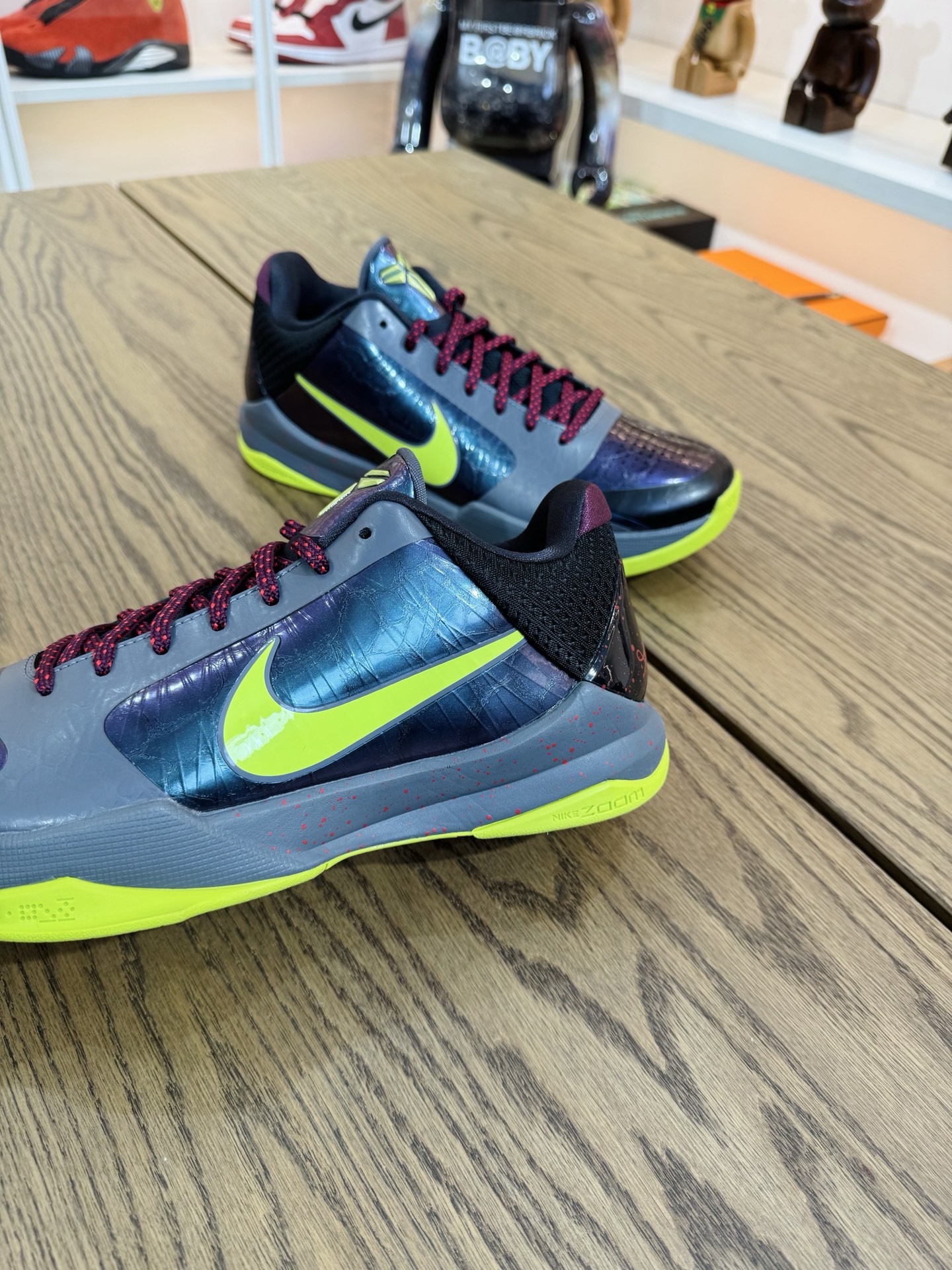 Kobe 5 Protro  紫色小丑 CD4991-001 尺碼 40-48.5「US7-14」