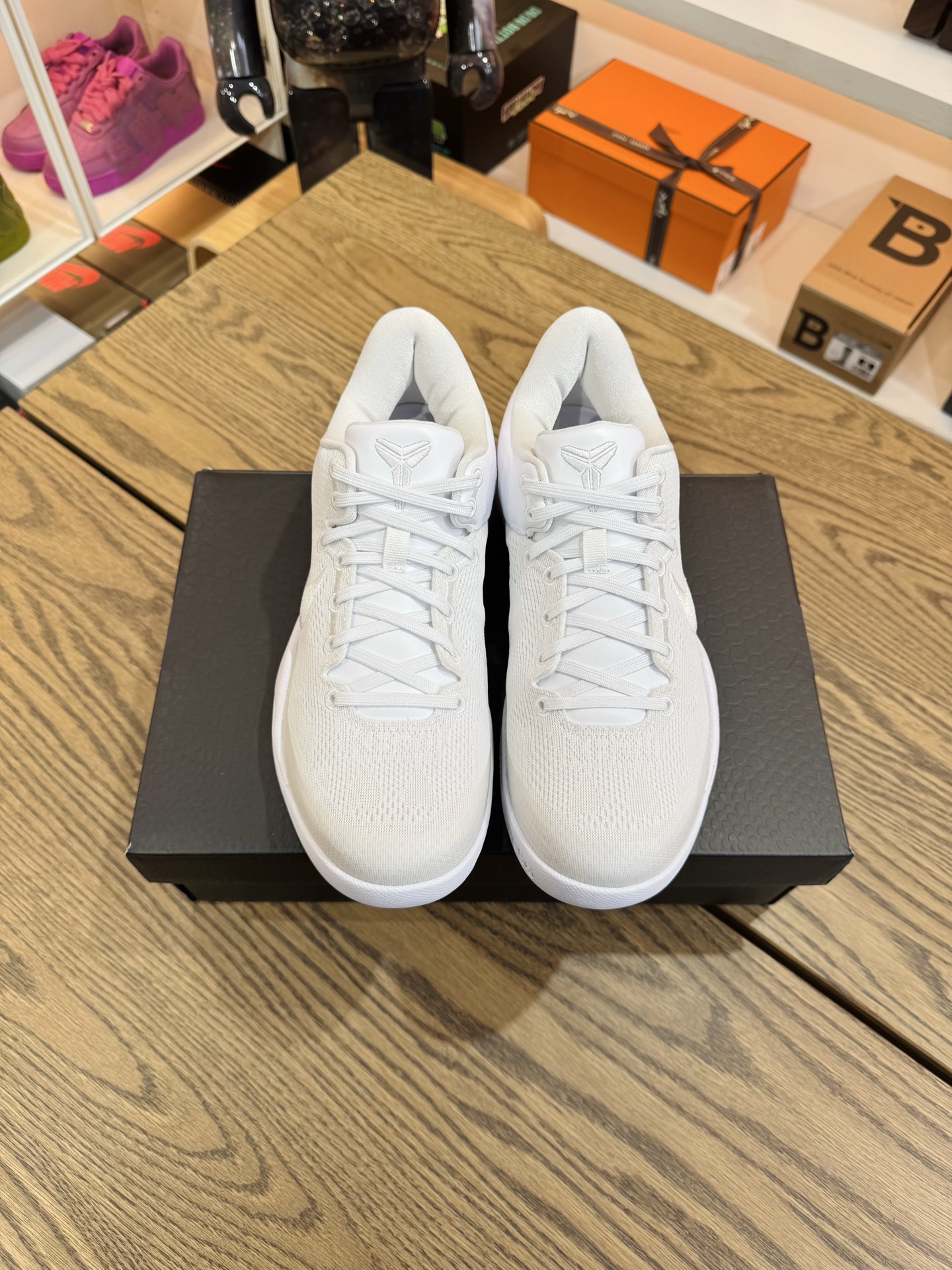 Kobe 8 Protro  白龍 Halo 🐲 FJ9364-100 尺碼 40-48.5「US7-14」