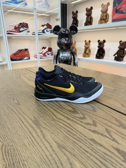 Kobe 8 Protro 黑紫黄 "Lakers Away" HF9550-001 尺碼 40-48.5「US7-14」