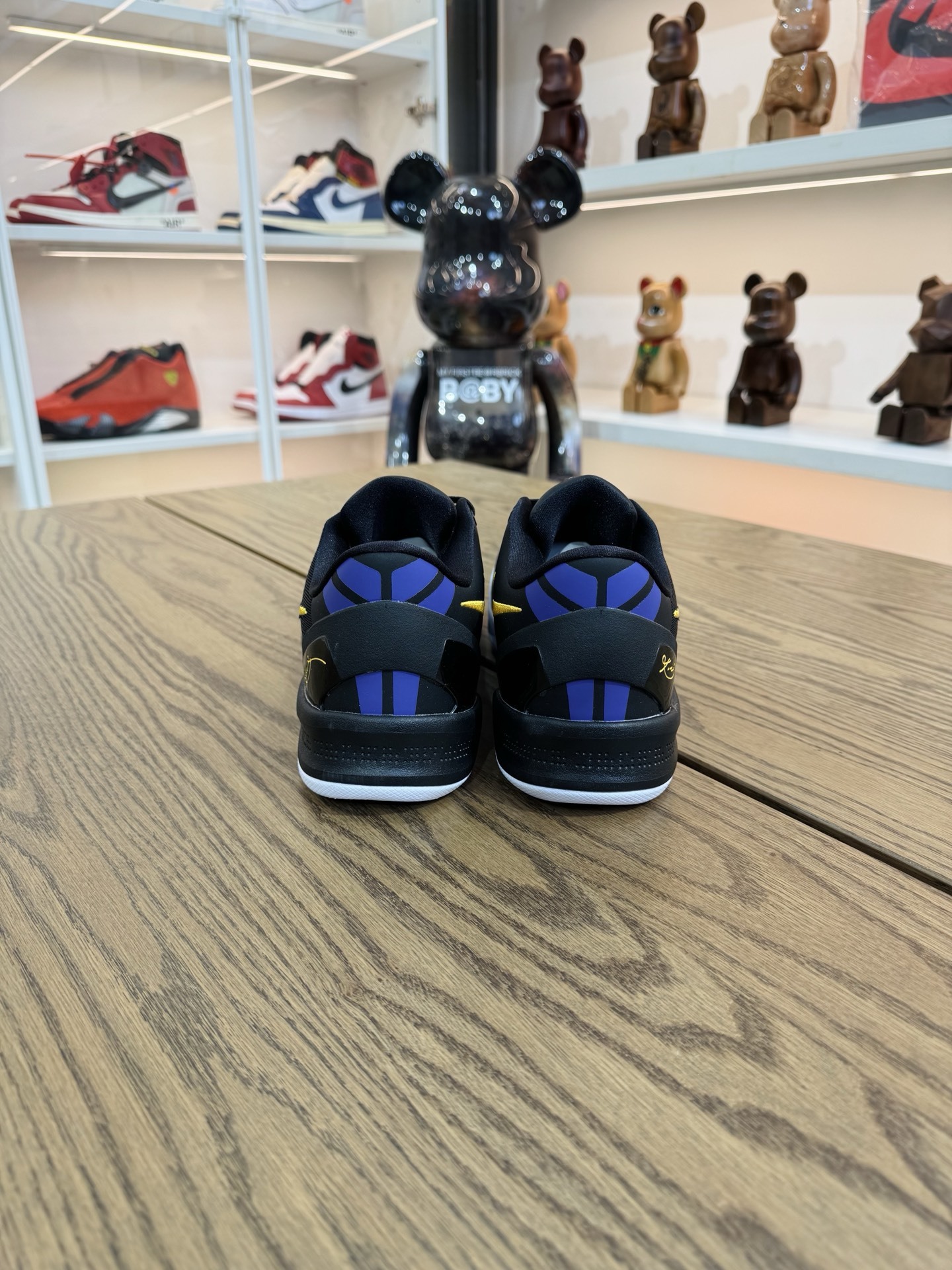 Kobe 8 Protro 黑紫黄 "Lakers Away" HF9550-001 尺碼 40-48.5「US7-14」