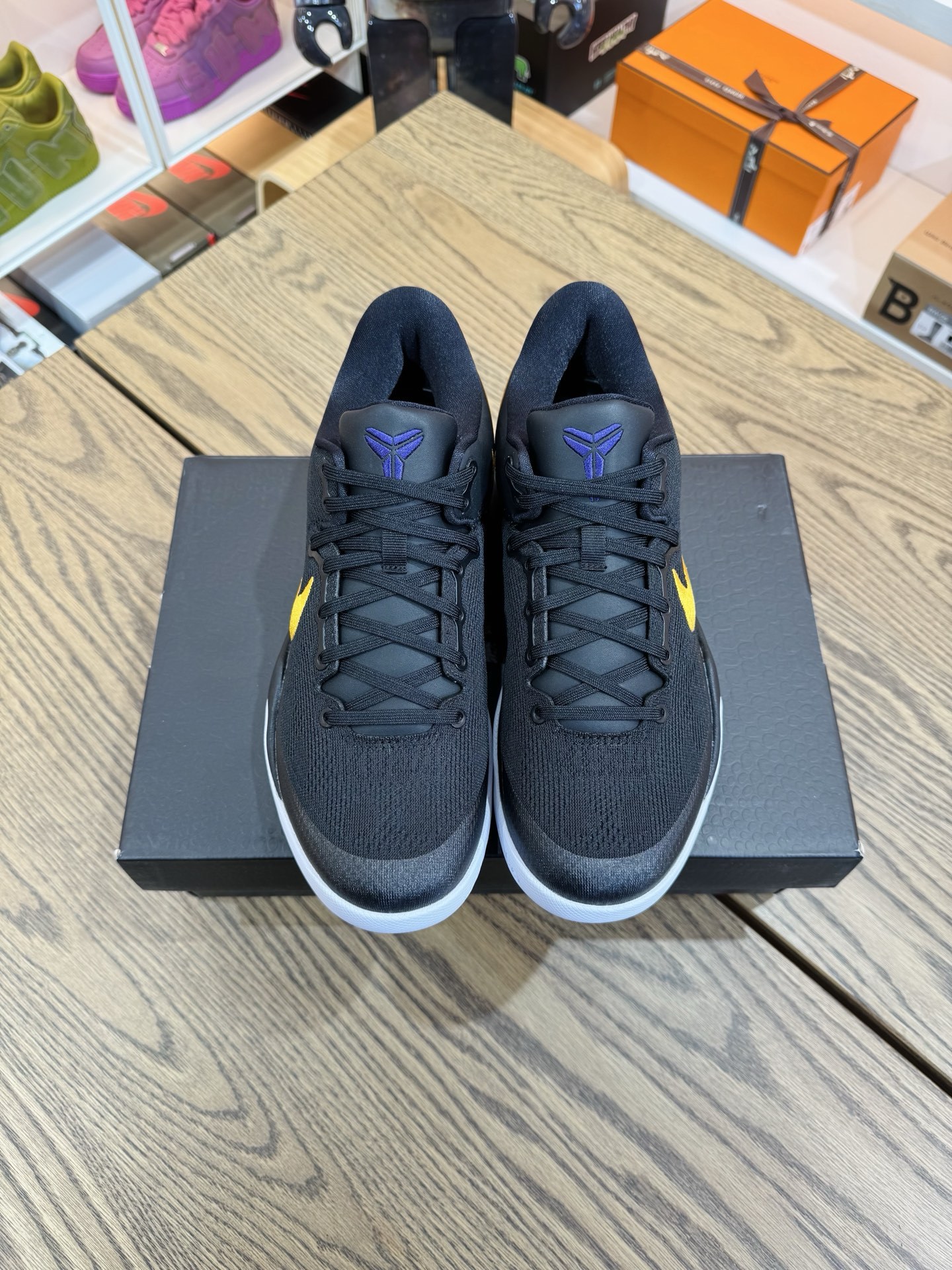Kobe 8 Protro 黑紫黄 "Lakers Away" HF9550-001 尺碼 40-48.5「US7-14」
