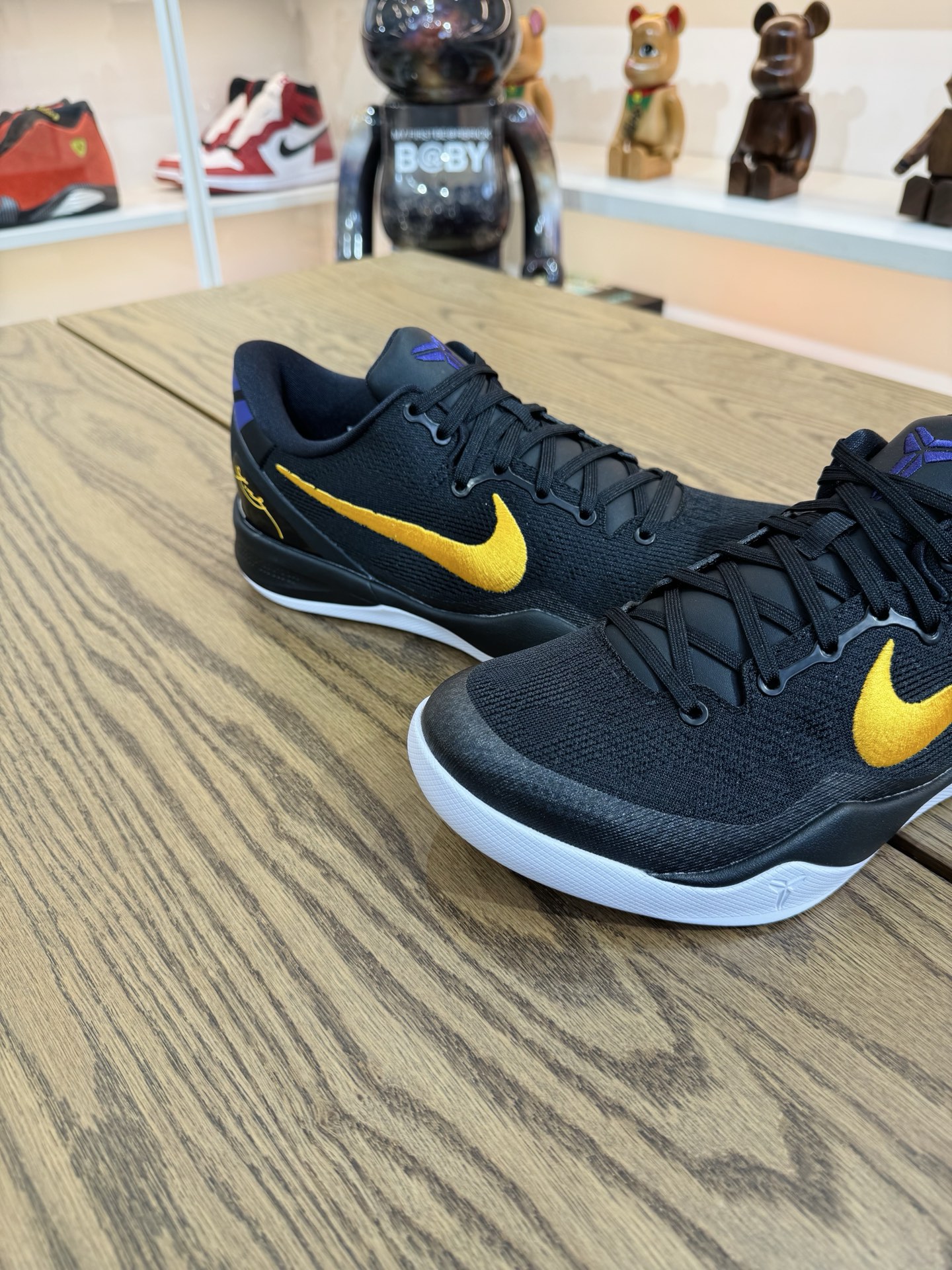 Kobe 8 Protro 黑紫黄 "Lakers Away" HF9550-001 尺碼 40-48.5「US7-14」