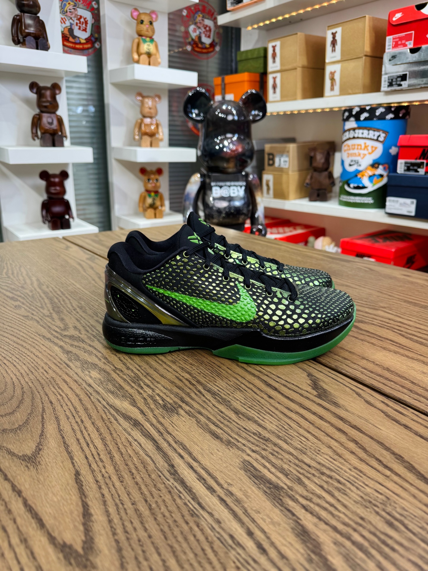 Kobe 6 黑金綠 Supreme Rice 元年2011款 446442-301 尺碼 40-50.5「US7-16」