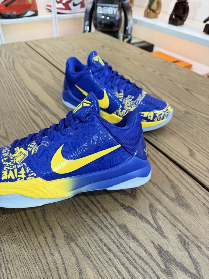 Kobe 5 Protro 五冠王 5 Rings CD4991-400 尺碼 40-48.5「US7-14」