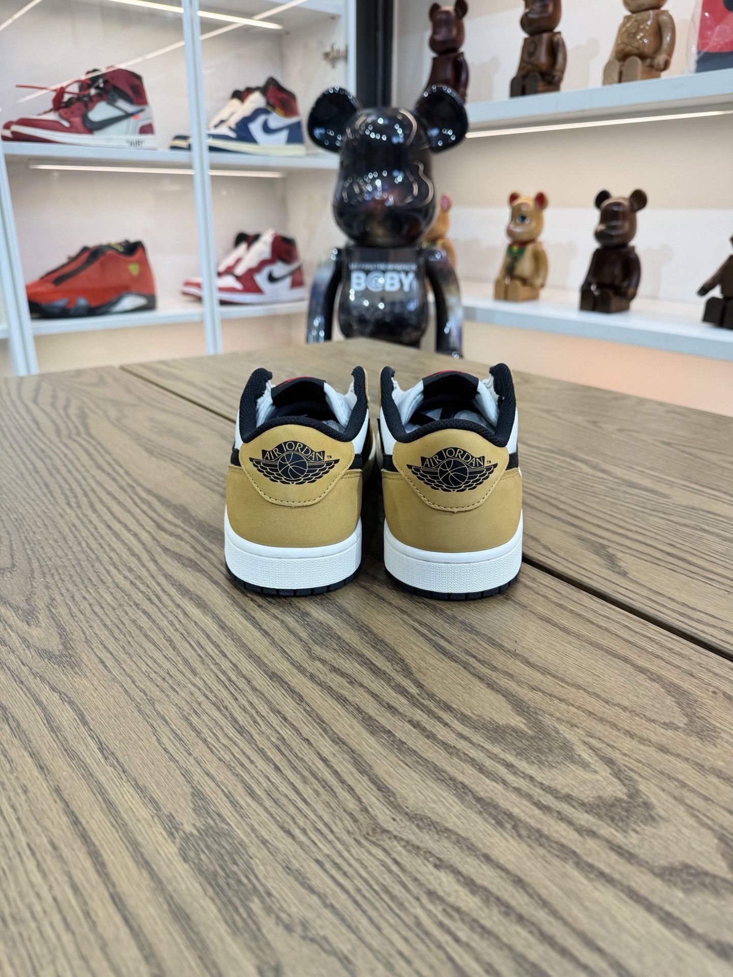 AJ1 Low OG 白棕 Rookie of the Year  尺碼 40-48.5「US7-14」 補貨了 CZ0790-107