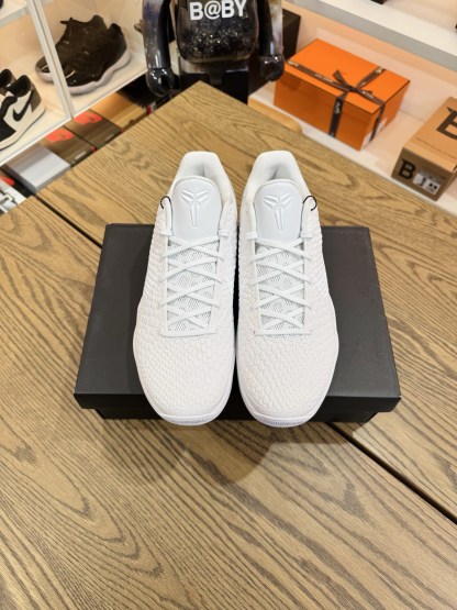 Kobe 6 Protro PE 純白「Halo」稀有配色