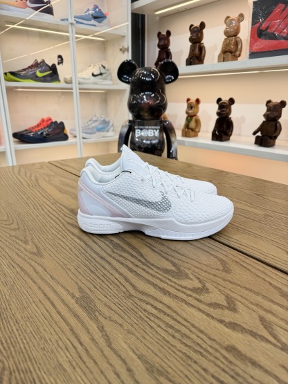 Kobe 6 PE款 Fade To White 純白Halo
