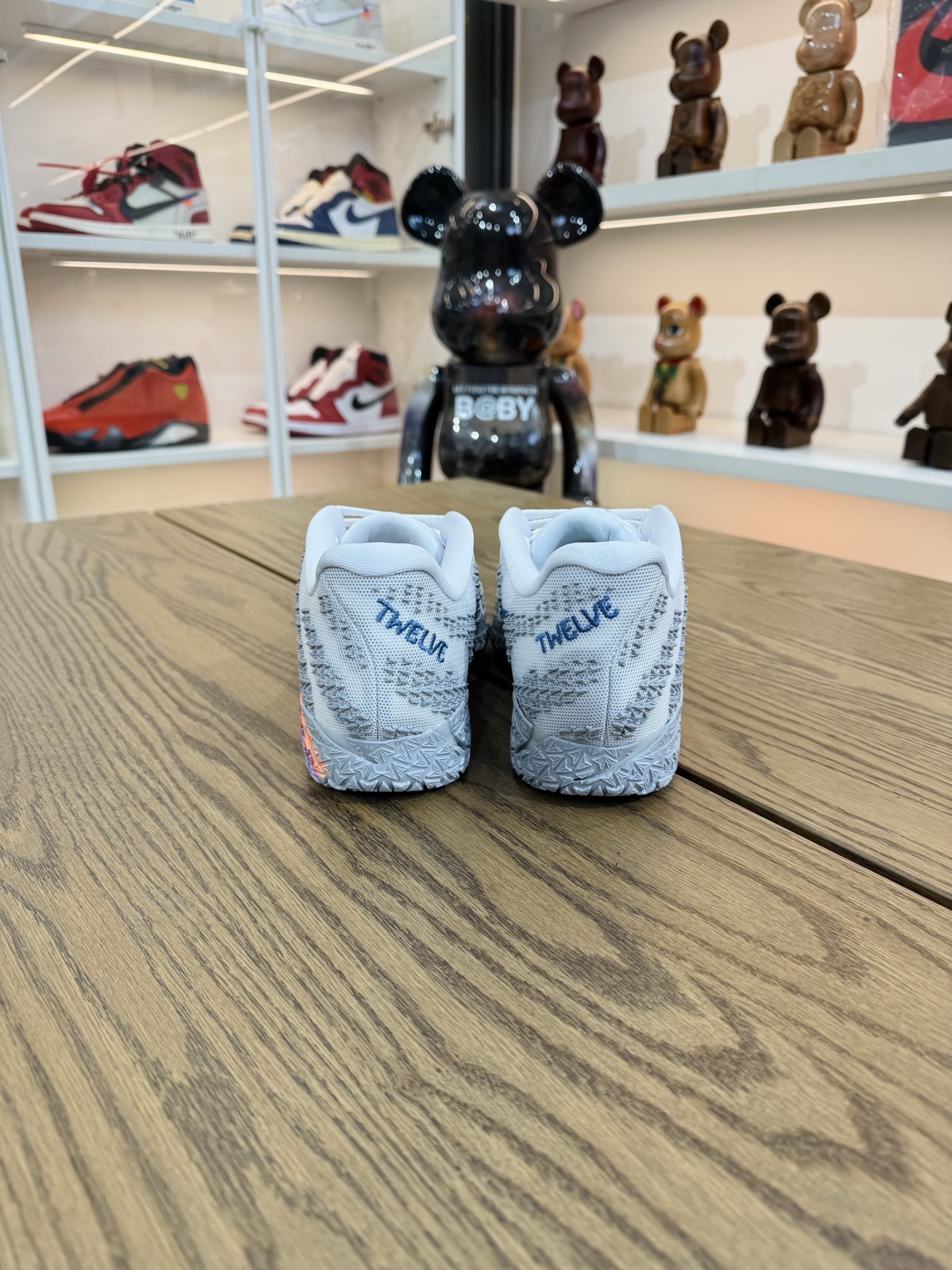 JA 3 莫蘭特三代  灰白 HF2794-100