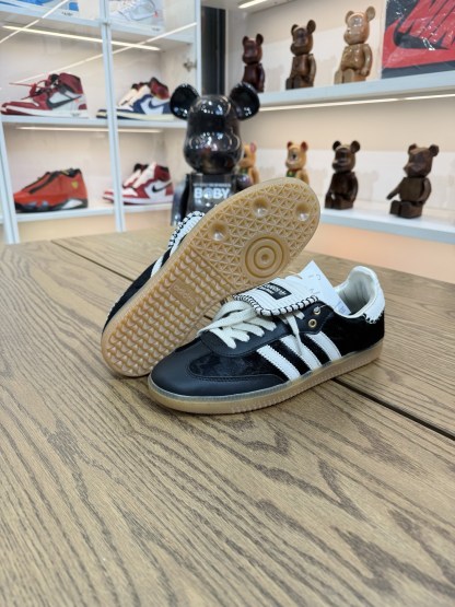 WALES BONNER x Samba IE0580 Pony Tonal 馬毛鞋面 高級感很濃