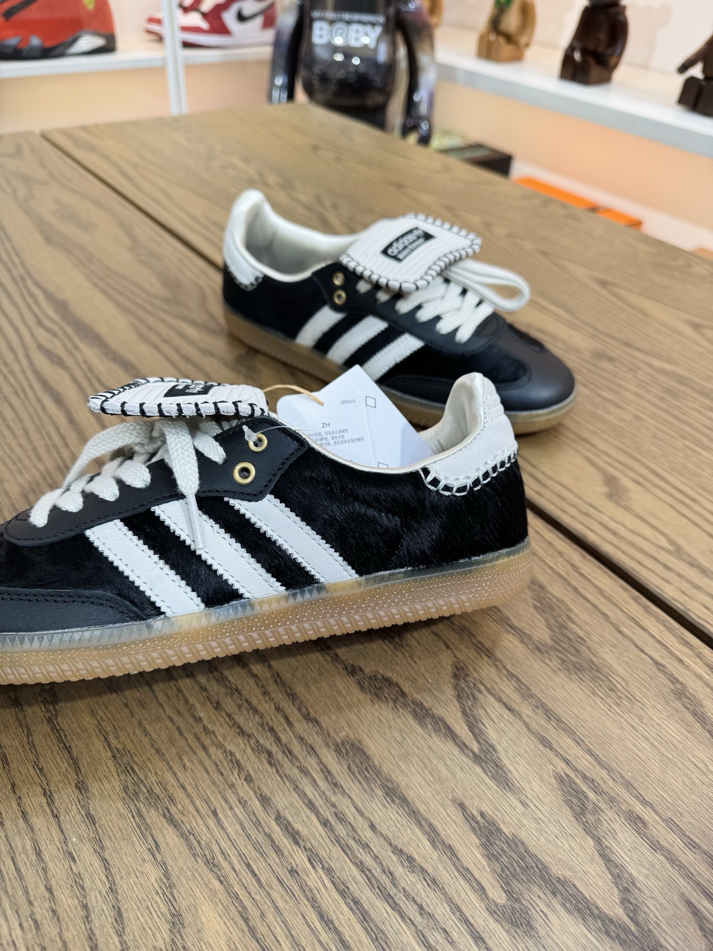 WALES BONNER x Samba IE0580 Pony Tonal 馬毛鞋面 高級感很濃