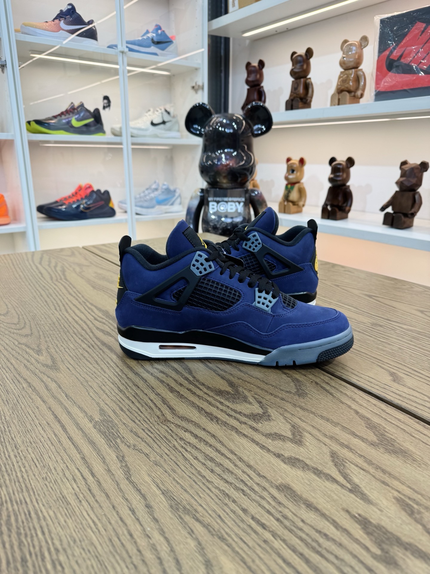 AJ4 Retro 紫金配色 Lakers US7-16  FV5029-500