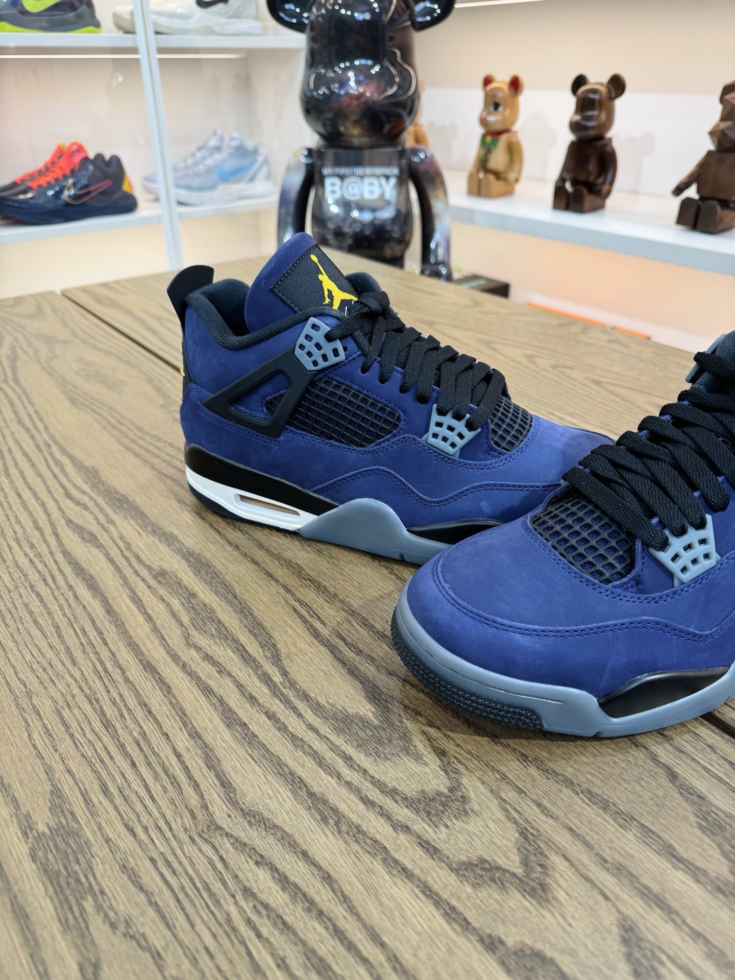AJ4 Retro 紫金配色 Lakers US7-16  FV5029-500