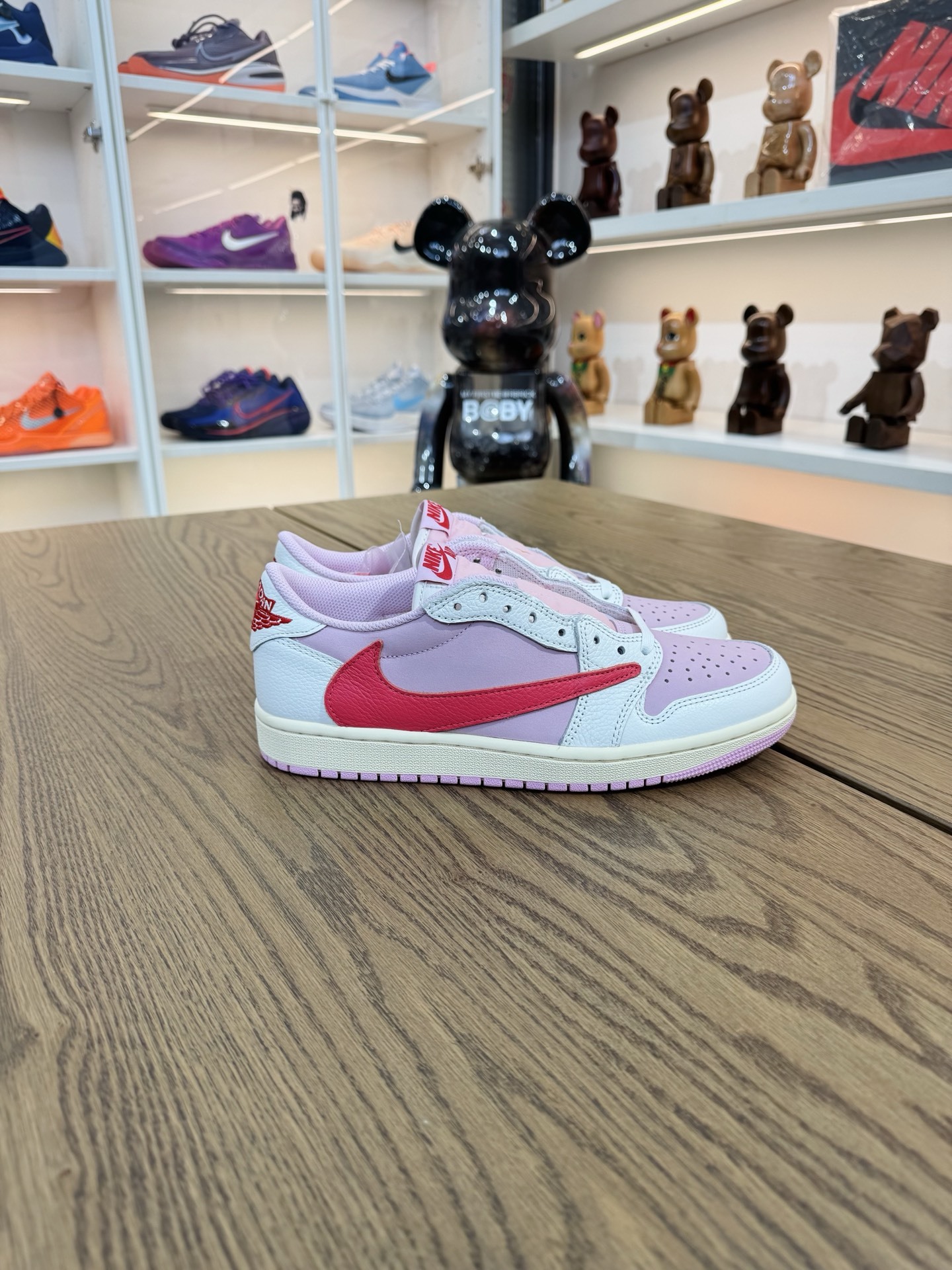 Travis Scott AJ1 Low OG  倒鈎 No.11代 猛男粉 IQ7604-101