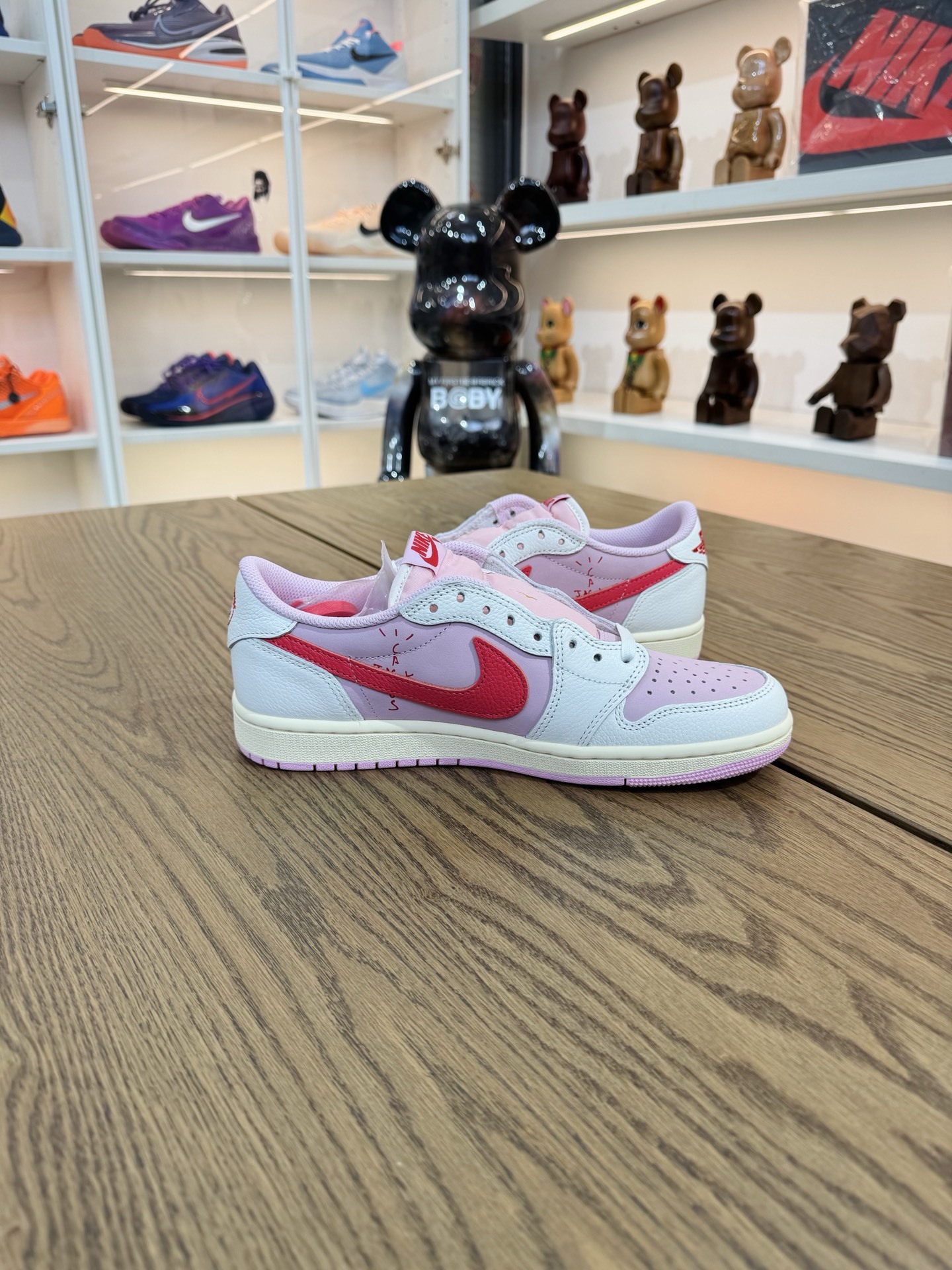 Travis Scott AJ1 Low OG  倒鈎 No.11代 猛男粉 IQ7604-101