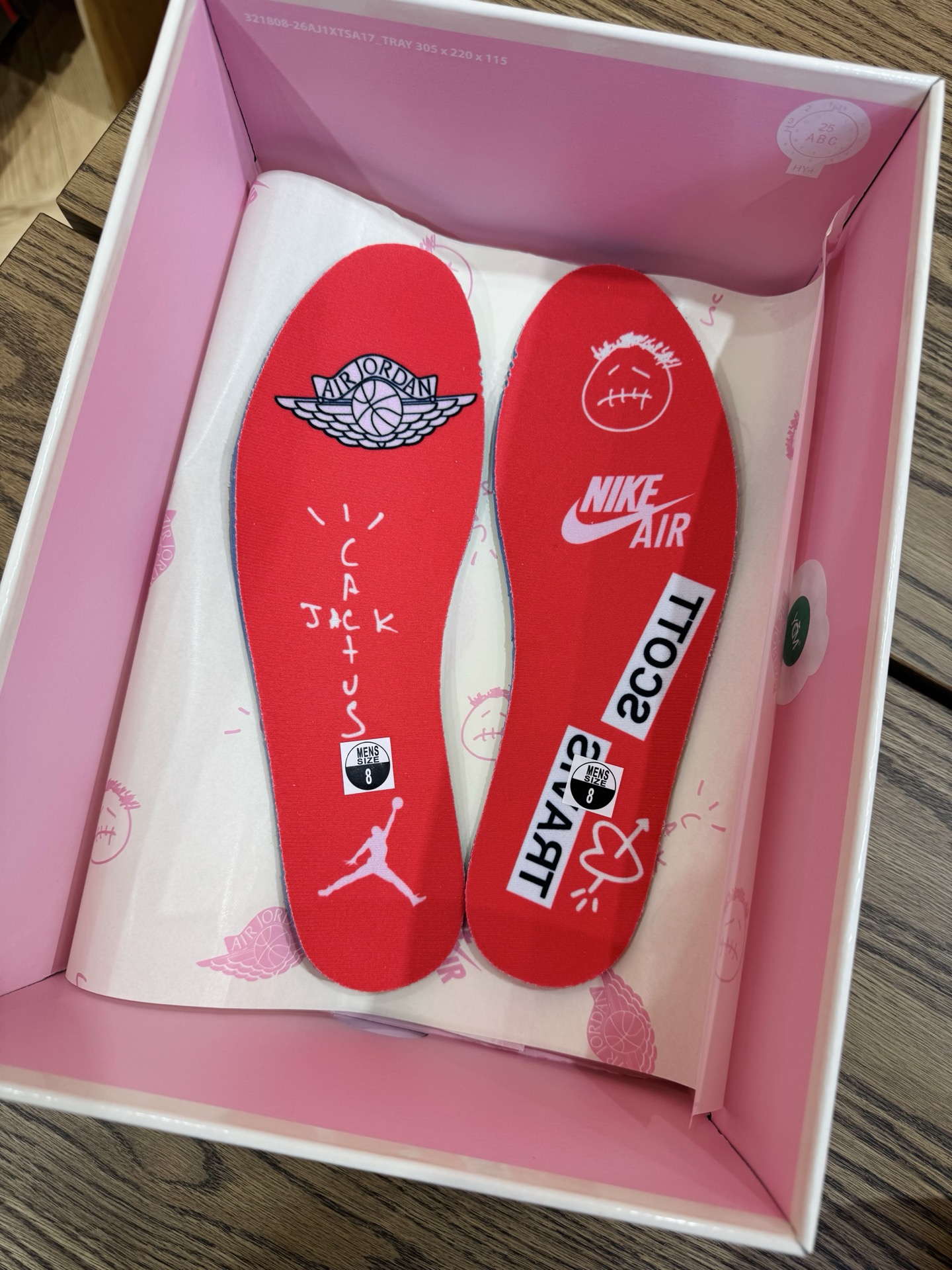  Travis Scott AJ1 Low OG 倒鈎 No.11代 粉色紅鈎 IQ7604-101