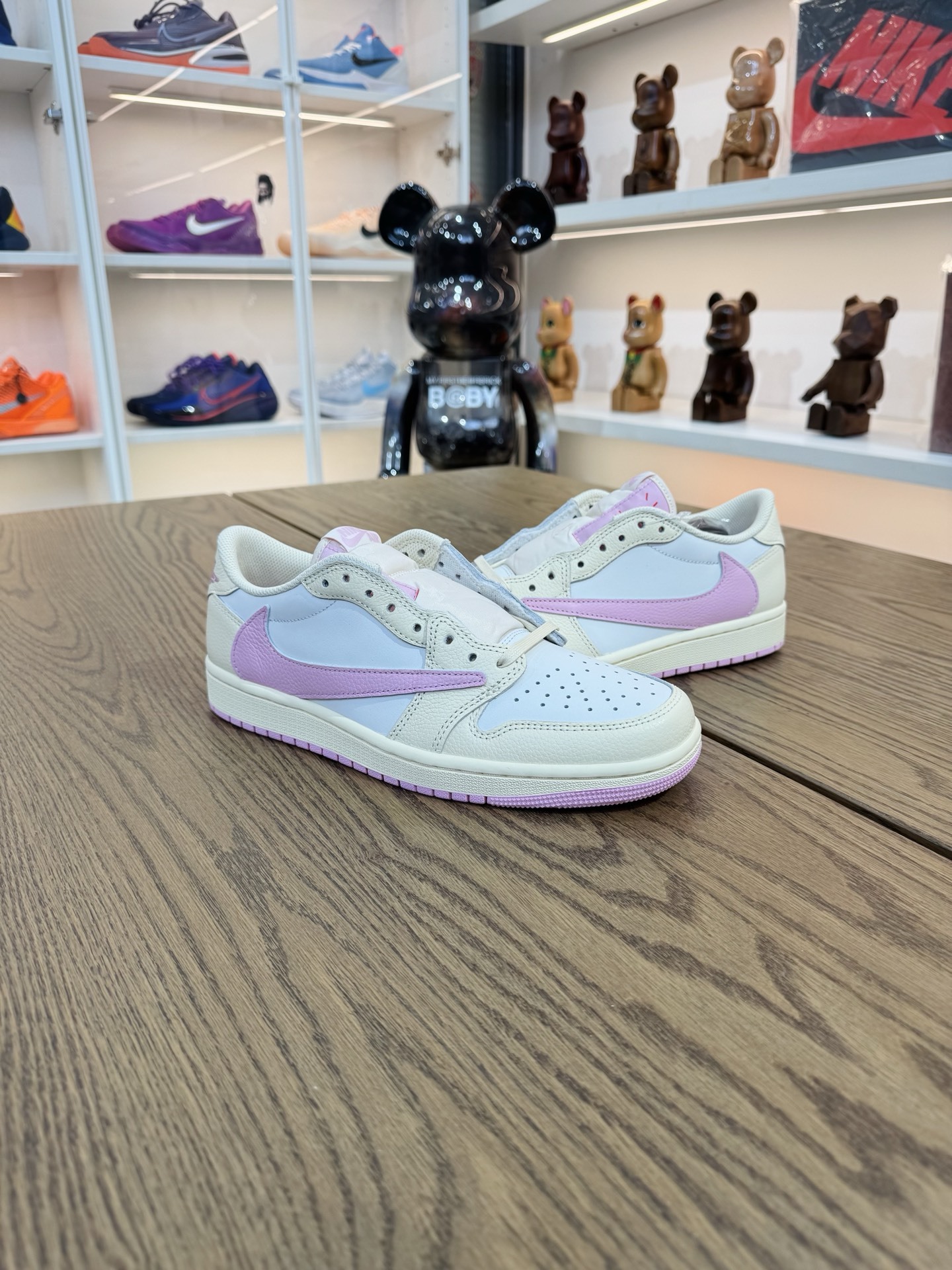 Travis Scott AJ1 Low OG 倒鉤 No.12代 奶油粉 IQ7604-100