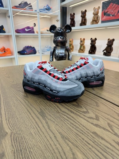UNDEFEATED × Air Max 95 SP  東京限定 灰紅色 Ltd：056/600 尺碼 40-48.5「US7-14」 IB4523-003