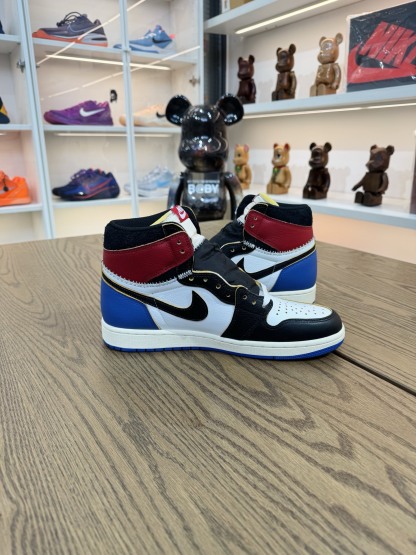 Jordan × Union x Fragment Design AJ1 High OG 三方聯名 黑白藍 尺碼 40-48.5「US7-14」 IO7847-002