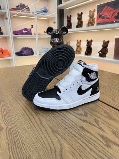 Jordan × Union x Fragment Design AJ1 High OG SP 三方聯名 黑白色 尺碼 40-48.5「US7-14」 II7282-100