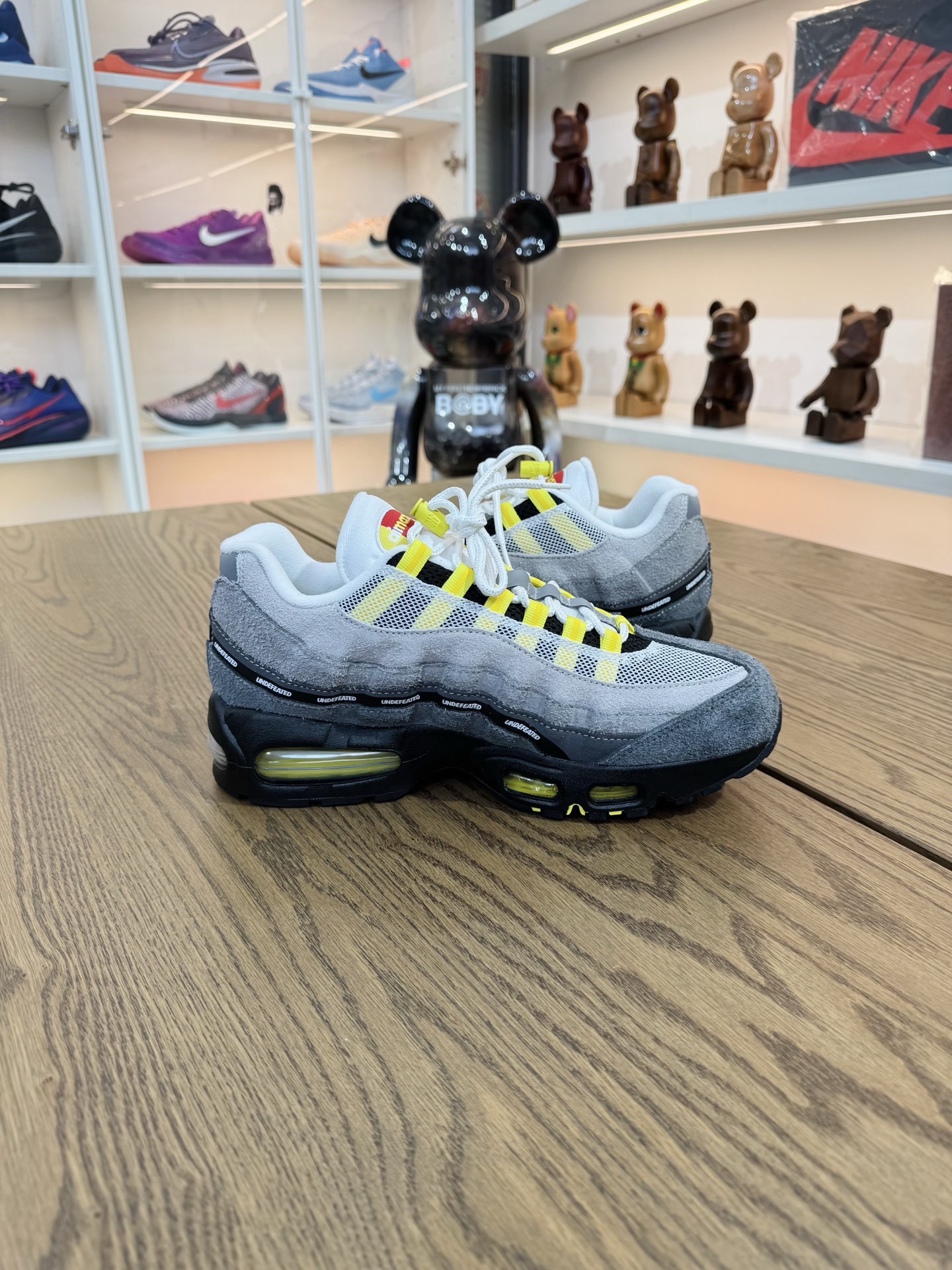 UNDEFEATED × Air Max 95 SP  上海限定 灰黃色 Ltd：441/600 尺碼 40-48.5「US7-14」 IB4523-002