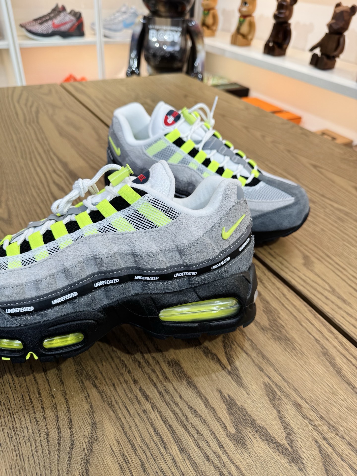 UNDEFEATED × Air Max 95 SP  紐約限定 灰綠色 Ltd：049/600 尺碼 40-48.5「US7-14」 IB4523-004