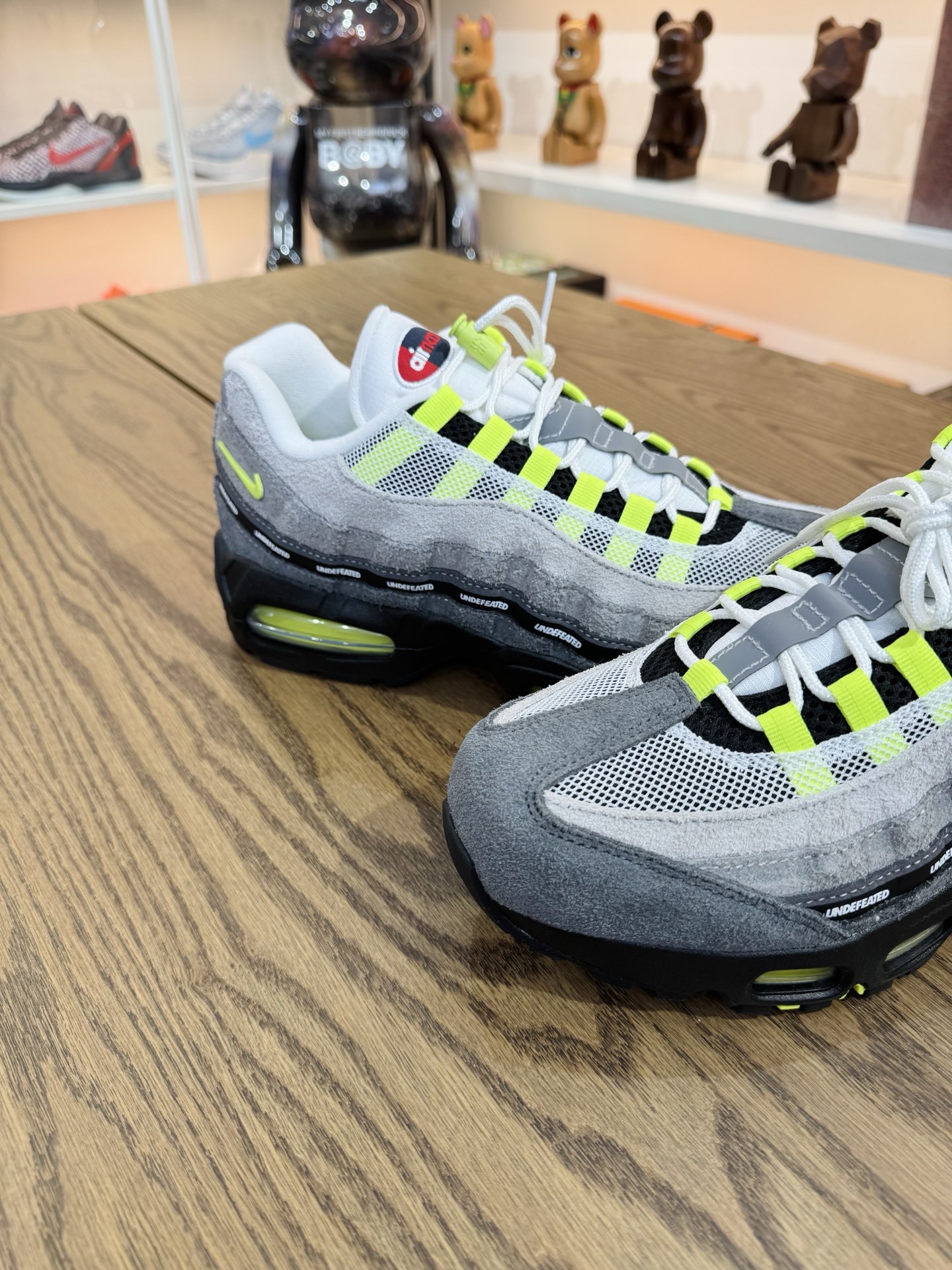 UNDEFEATED × Air Max 95 SP  紐約限定 灰綠色 Ltd：049/600 尺碼 40-48.5「US7-14」 IB4523-004