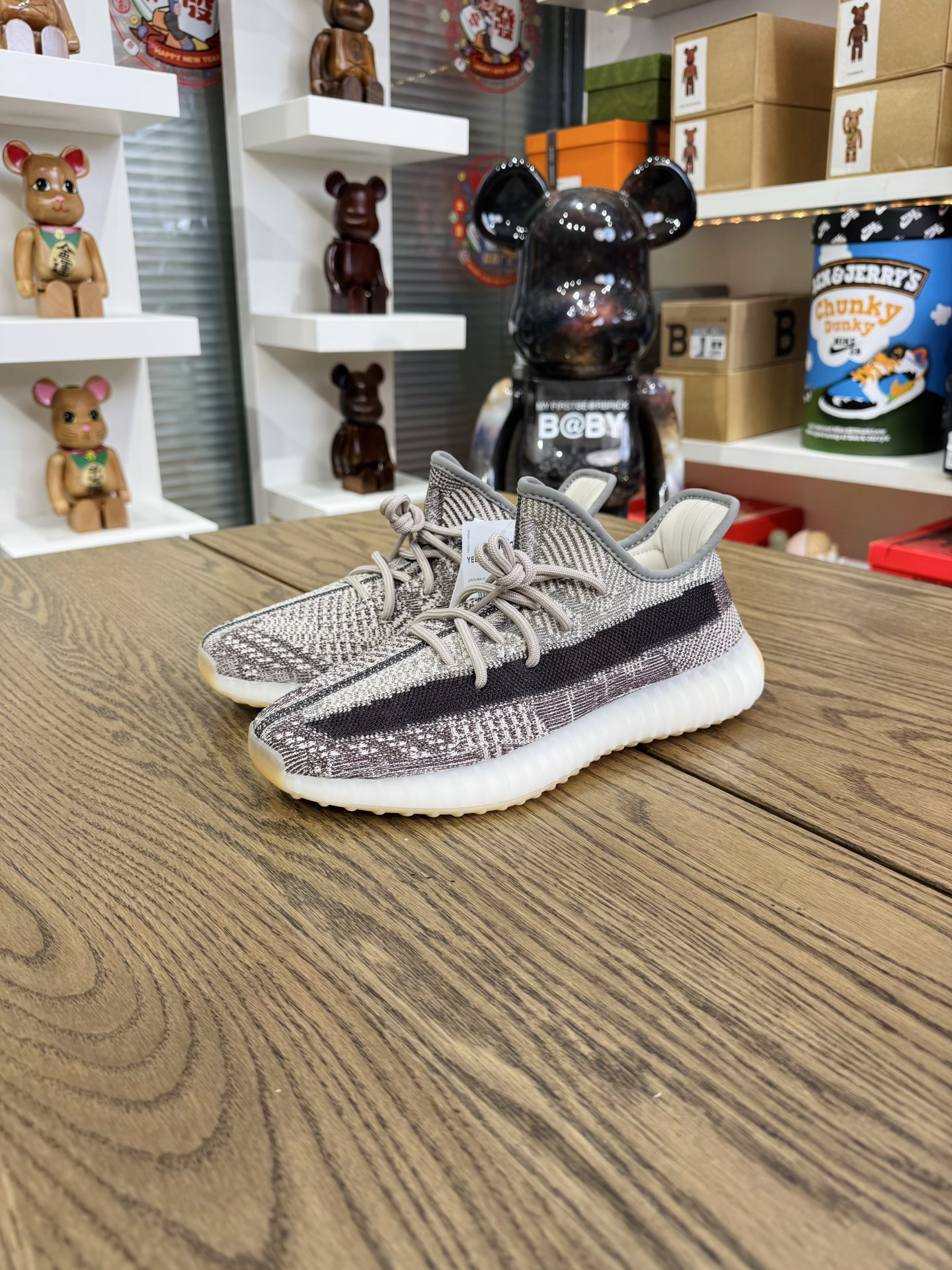 Yeezy 350 V2 Zyon FZ1267 （ 芝麻灰 ）
