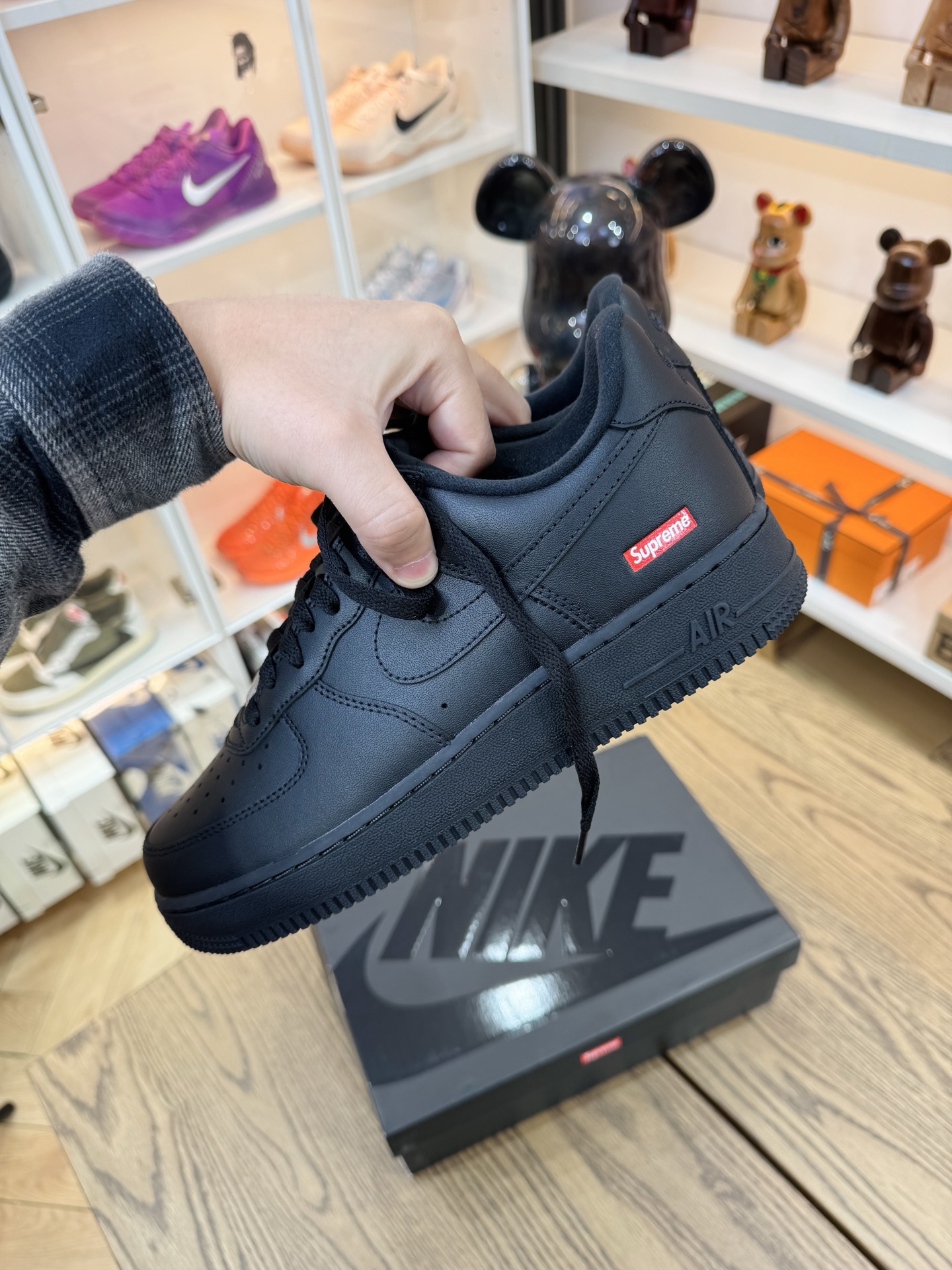 Supreme AF1 box Logo CU9225-001  黑武士（翻蓋鞋盒）