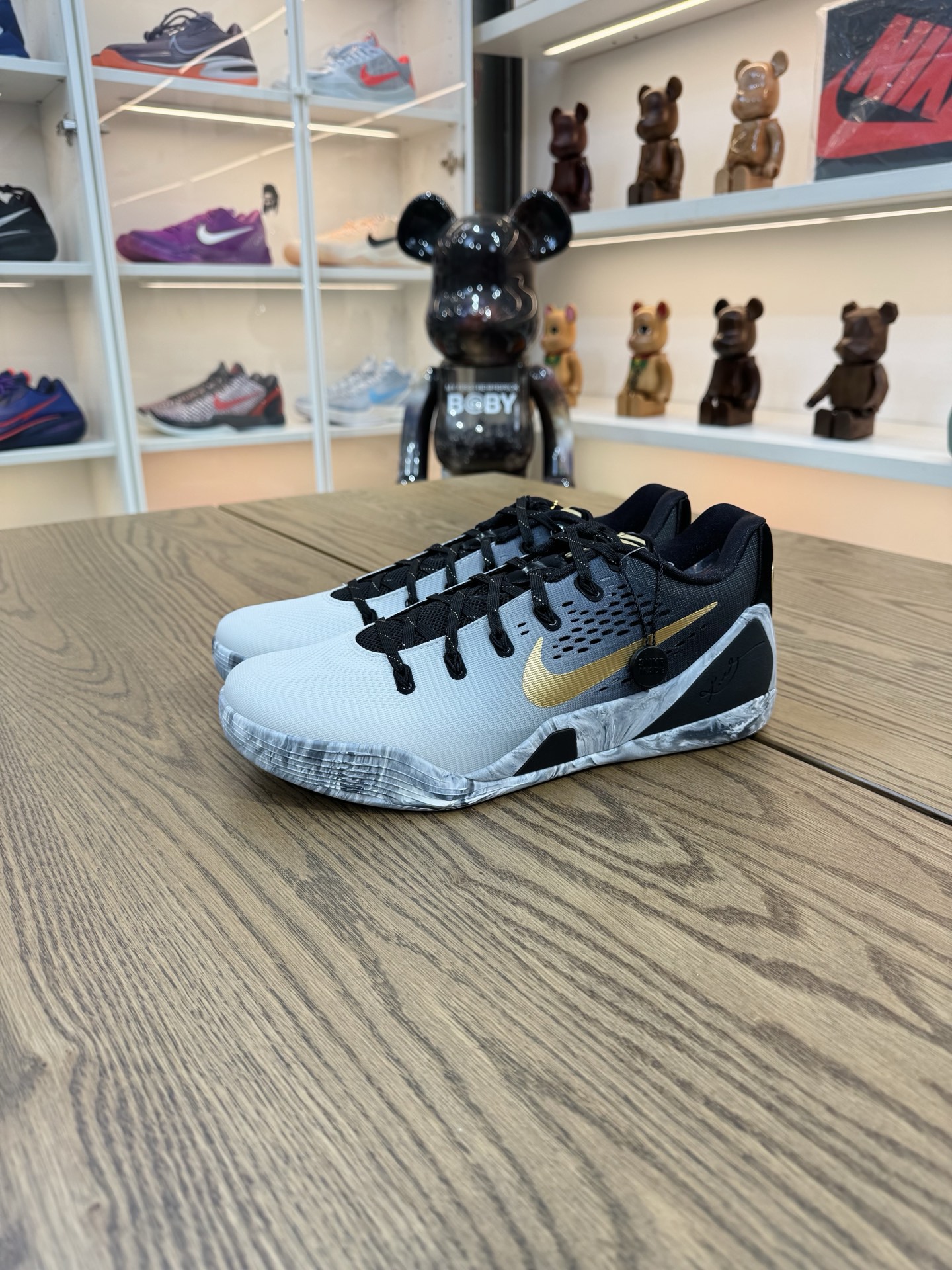 Kobe 9 Low Protro EM 曼巴Gigi  "Mambacita"   FZ7333-002