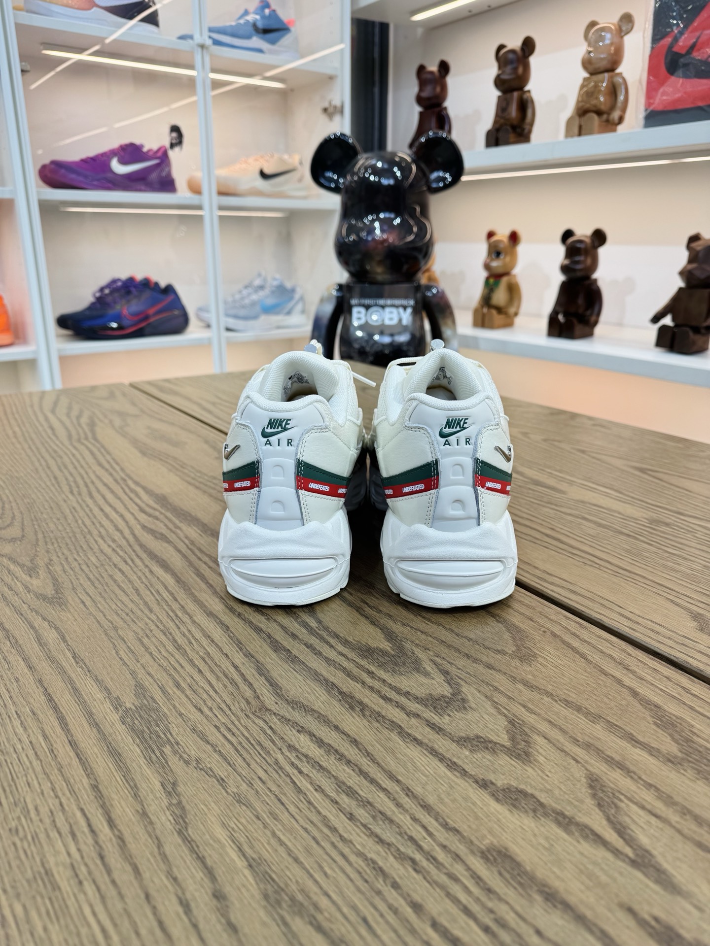 UNDEFEATED 聯名款 AirMax 95 OG Big Bubble 米色 IB4453-100