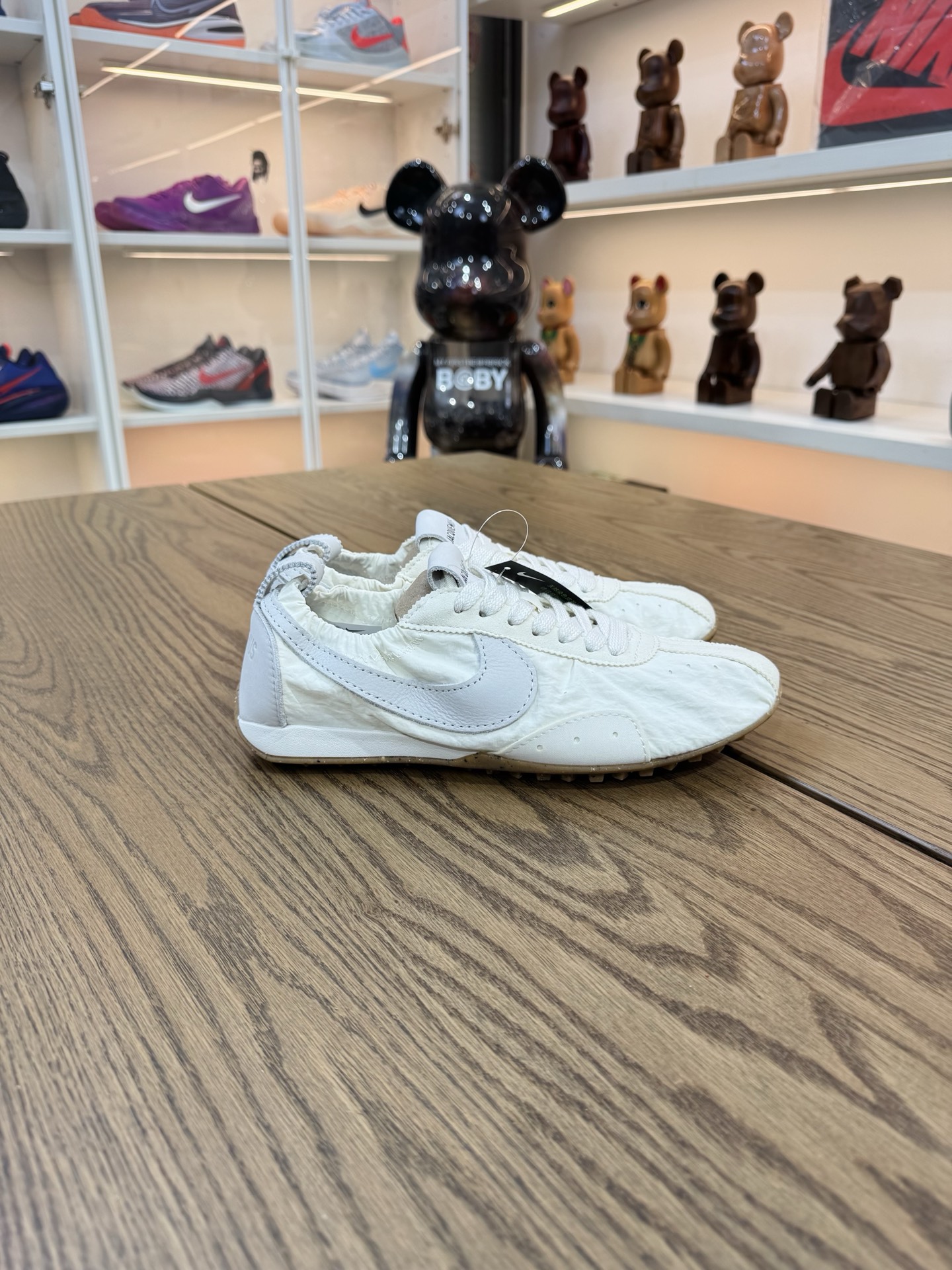 Jacquemus Moon 米白色 柔軟 鬆弛感拉滿了 HV8547-002