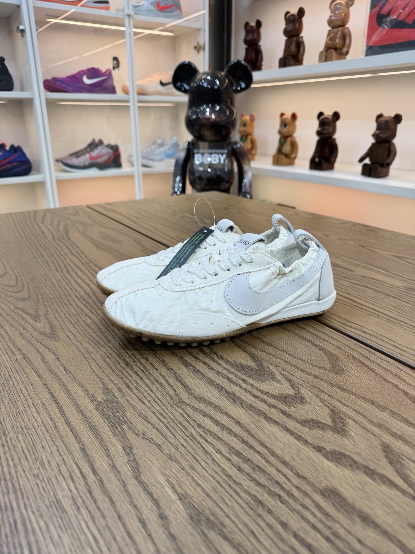 Jacquemus Moon 米白色 柔軟 鬆弛感拉滿了 HV8547-002