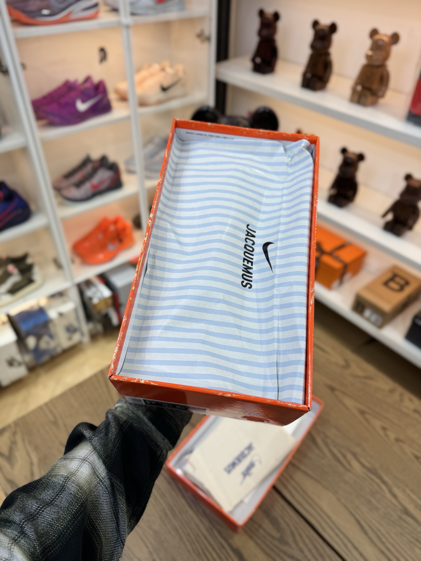 Jacquemus Moon 米白色 柔軟 鬆弛感拉滿了 HV8547-002