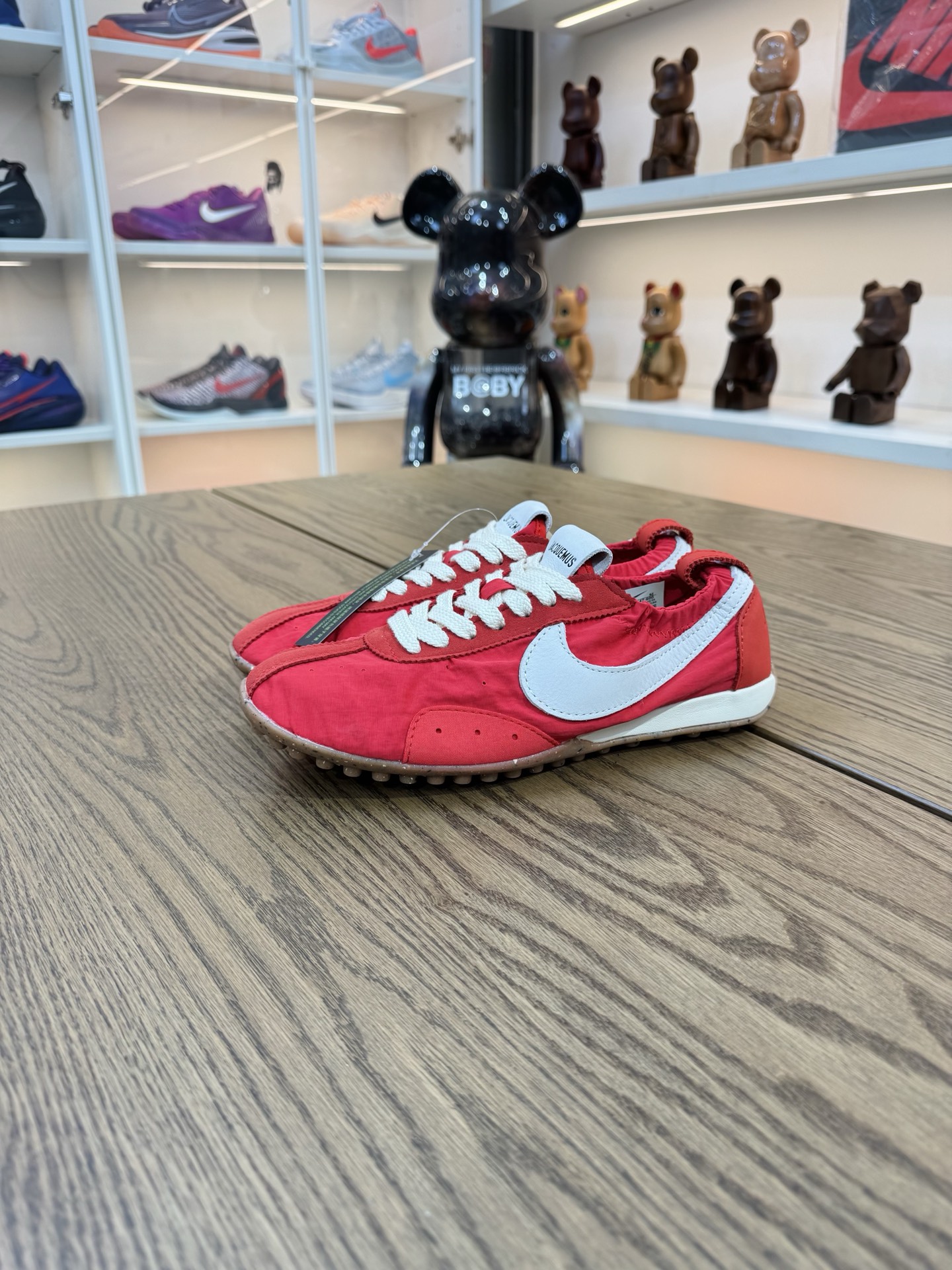 Jacquemus Moon 聯名 紅色 柔軟 鬆弛感拉滿了 HV8547-600