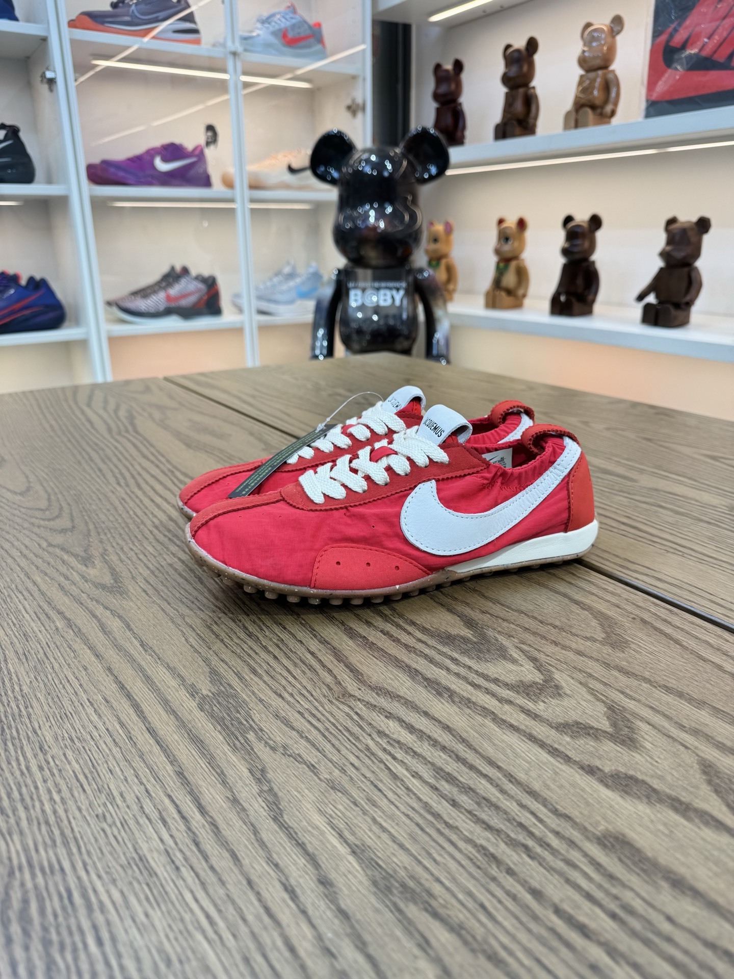 Jacquemus Moon 聯名 紅色 柔軟 鬆弛感拉滿了 HV8547-600