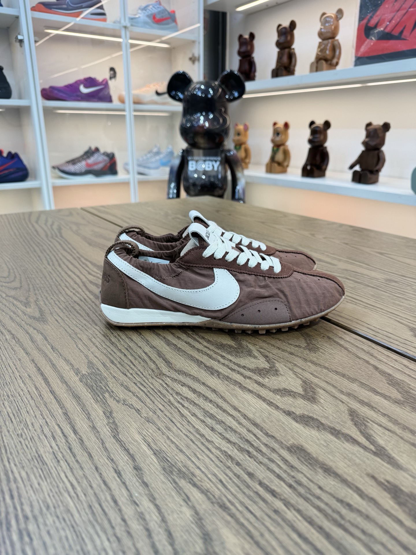 Jacquemus Moon 棕色 柔軟 鬆弛感拉滿了 HV8547-200