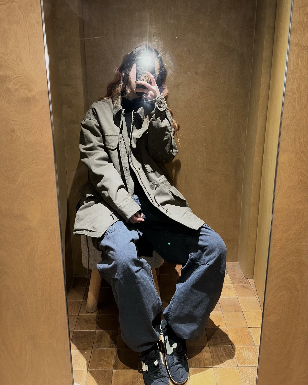 Jacquemus Moon 聯名 柔軟 鬆弛感拉滿了 HV8547-001