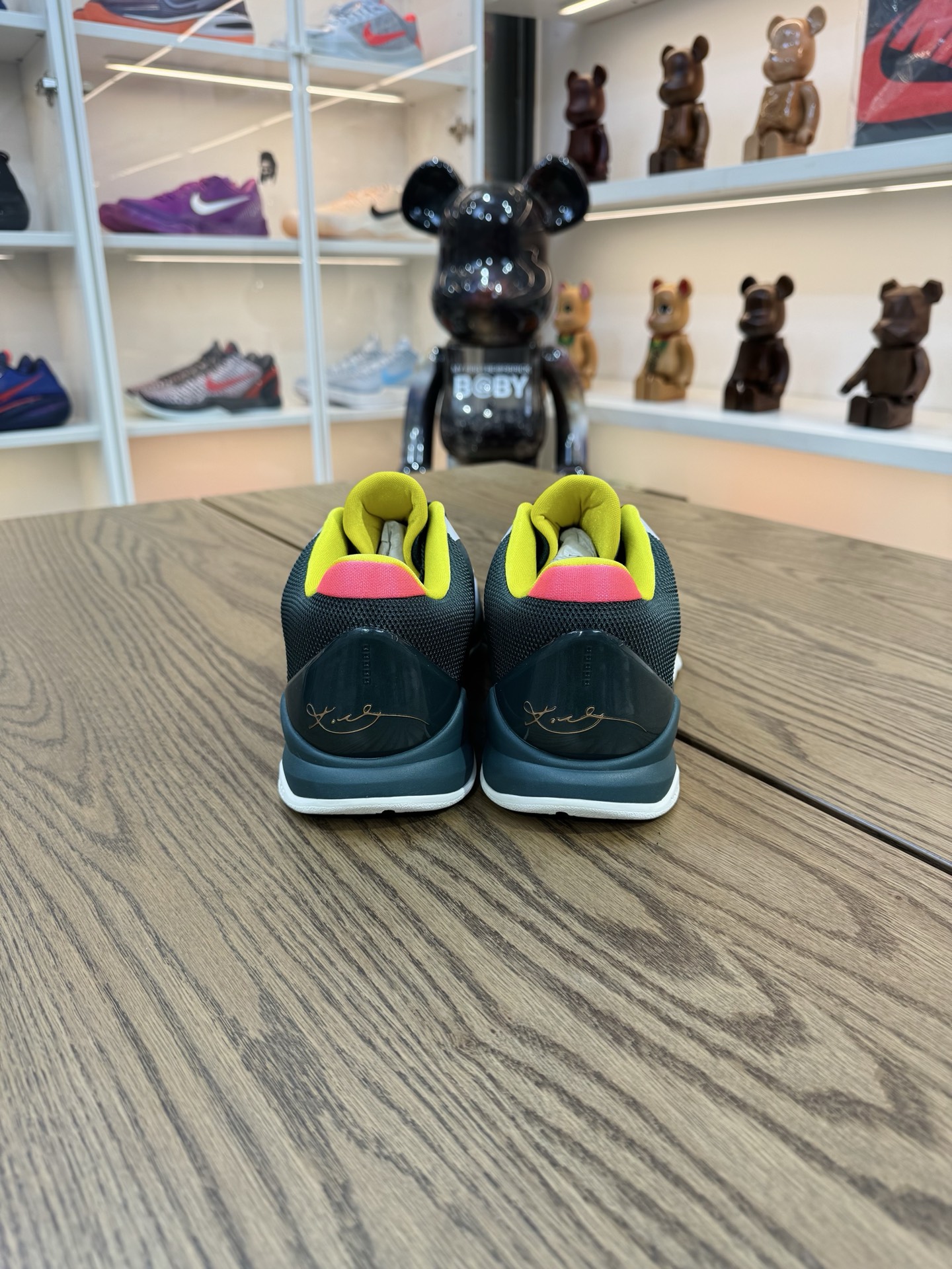 Kobe 5 Protro EYBL  Forest Green 灰綠 再次出貨 CD4991-300