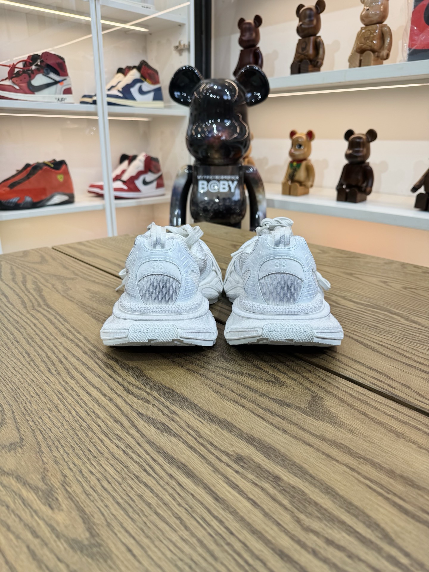 【💥清倉特價💥】 巴黎世家3XL 白色 尺碼：38 （偏大 39脚可穿） 品相佳：G（無盒）