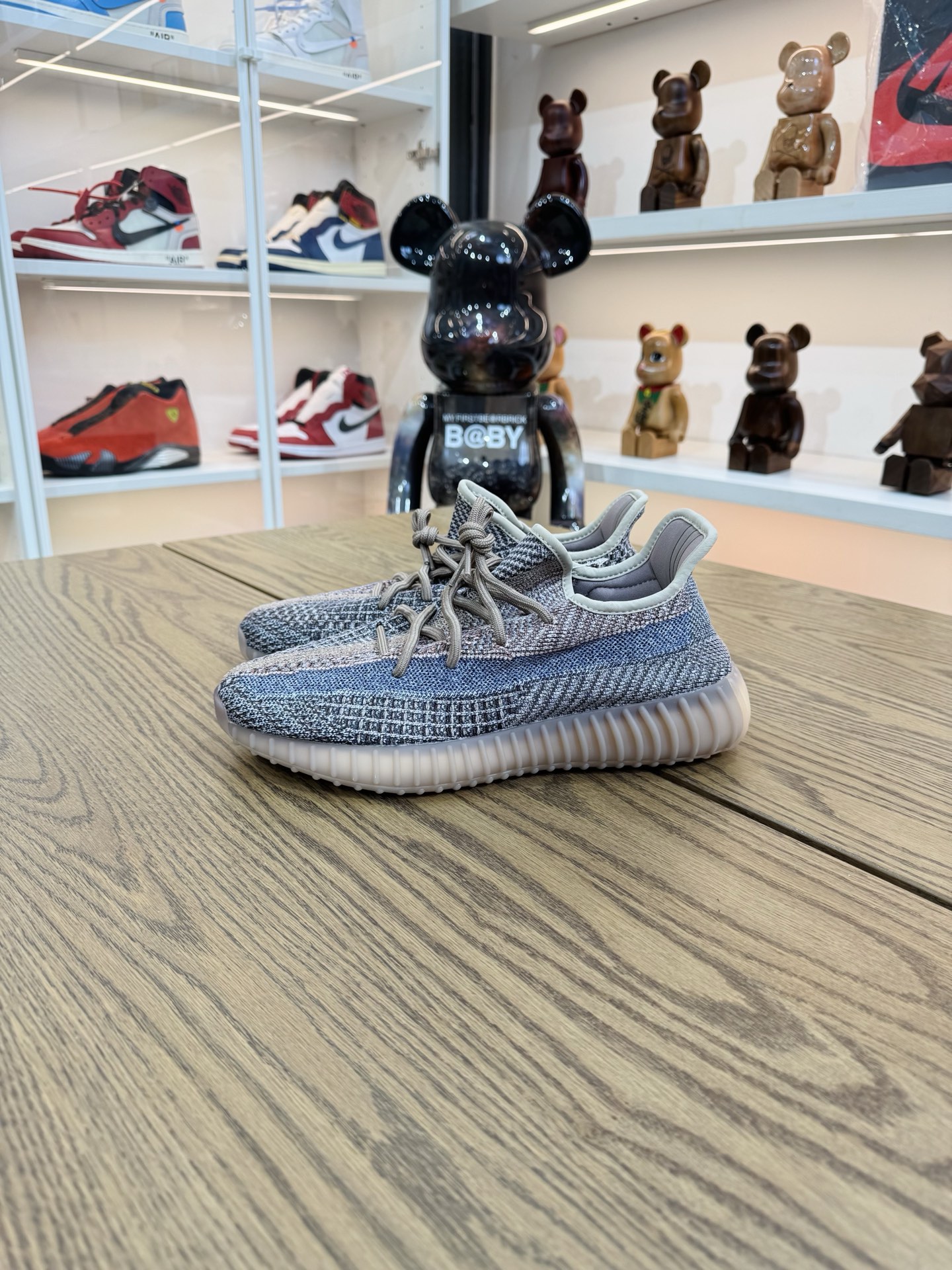 【💥清倉特價💥】 Yeezy350v2 H02795  尺碼：42.5-US9-26.5 品相佳：G 