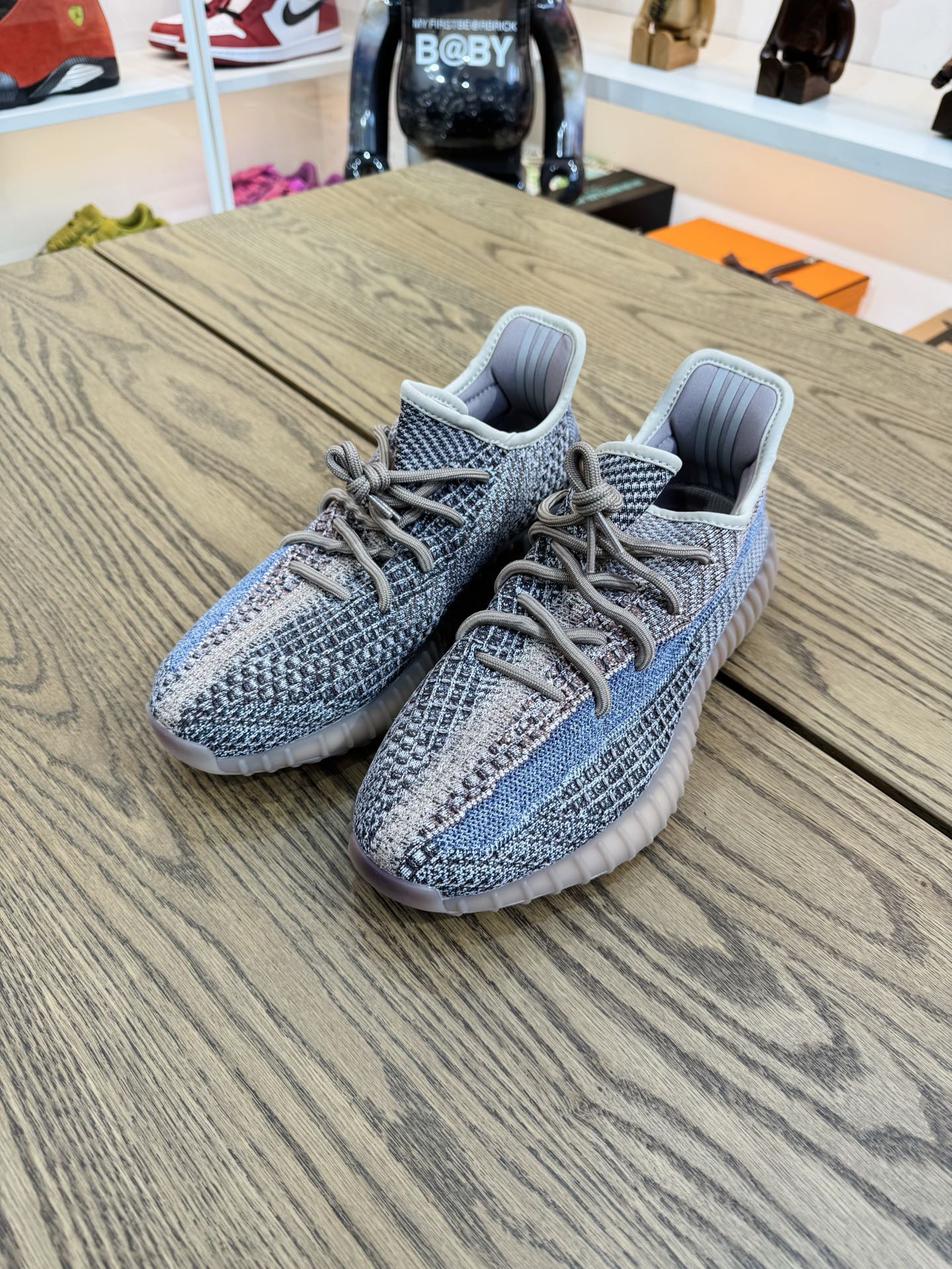 【💥清倉特價💥】 Yeezy350v2 H02795  尺碼：42.5-US9-26.5 品相佳：G 