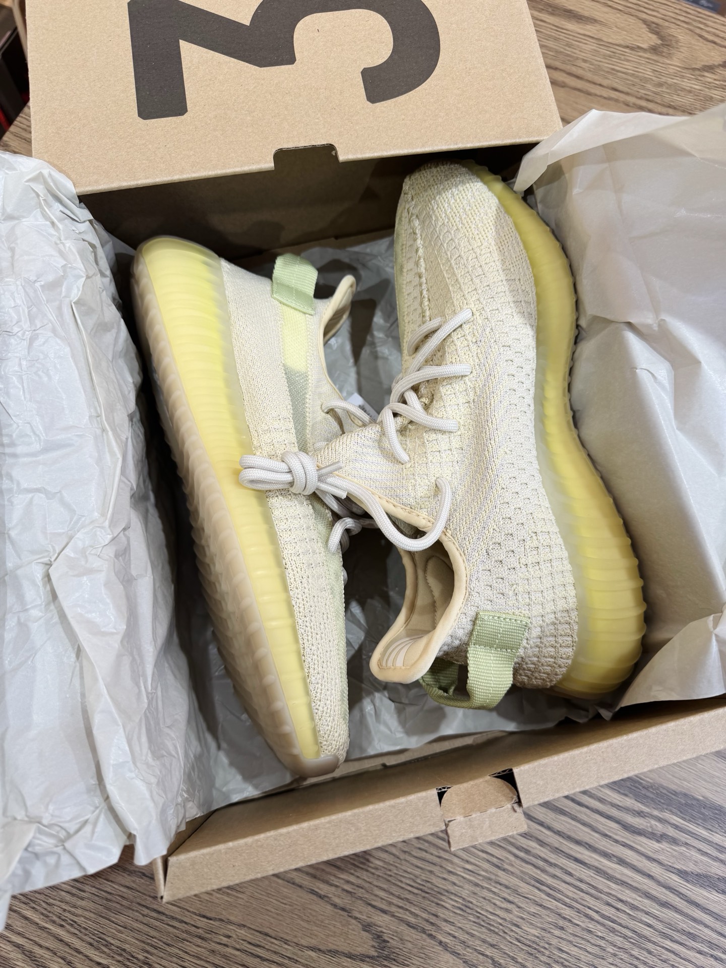 【💥清倉特價💥】 Yeezy350v2 FX9028 尺碼：41-US8-25.5 品相佳：G 