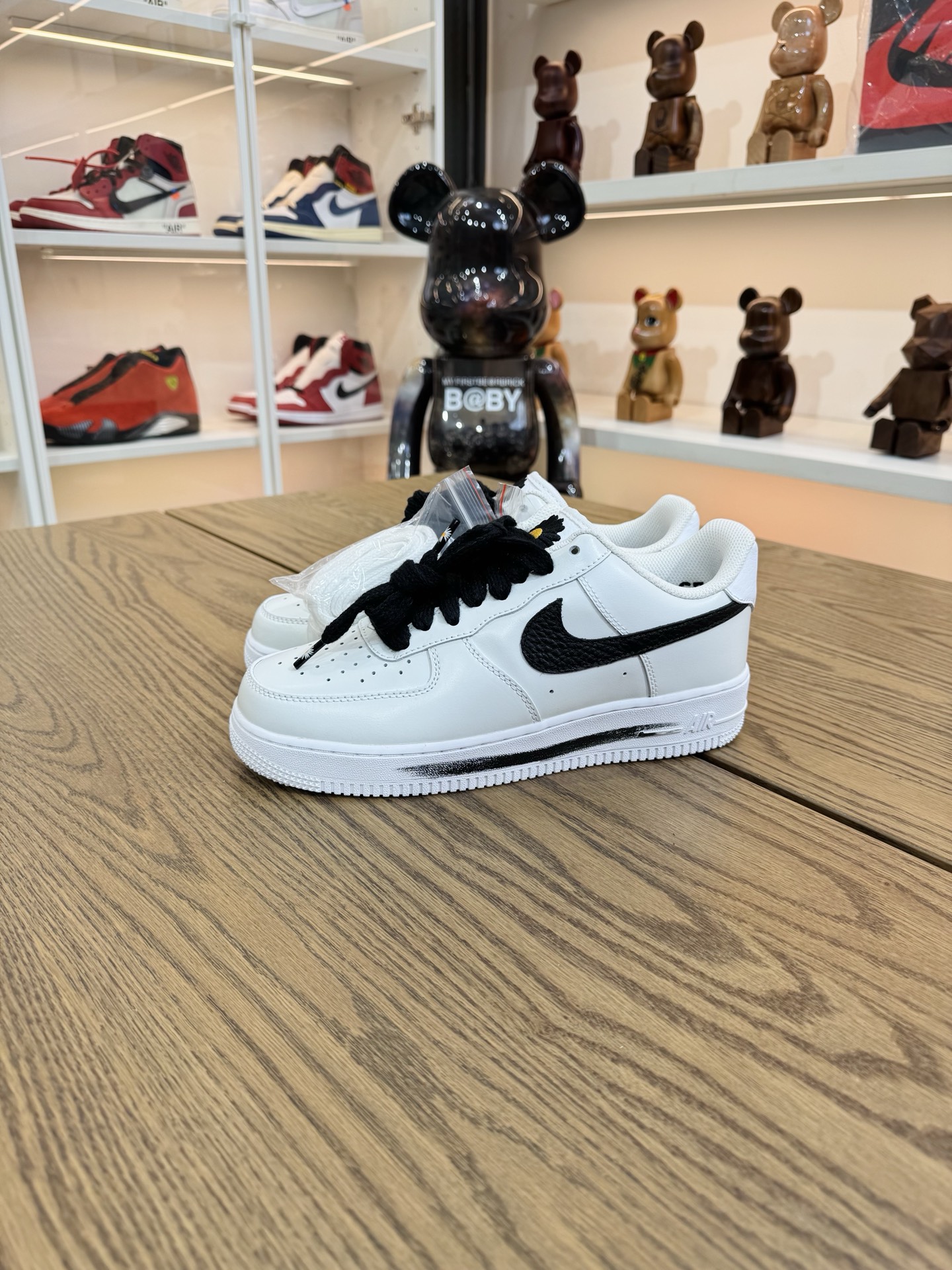 【💥清倉特價💥】 AF1 權志龍 白色 尺碼 41-US8-26 品相佳：G（編號2）鞋盒舊 