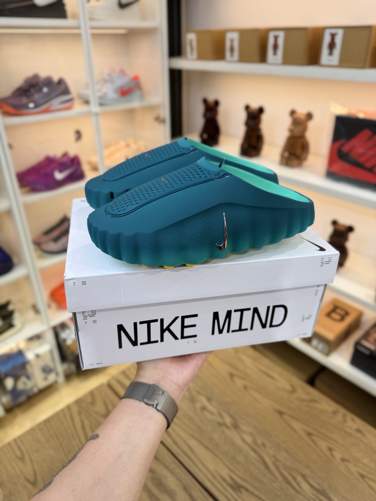 Mind 001 晶洞綠 HQ4307-301
