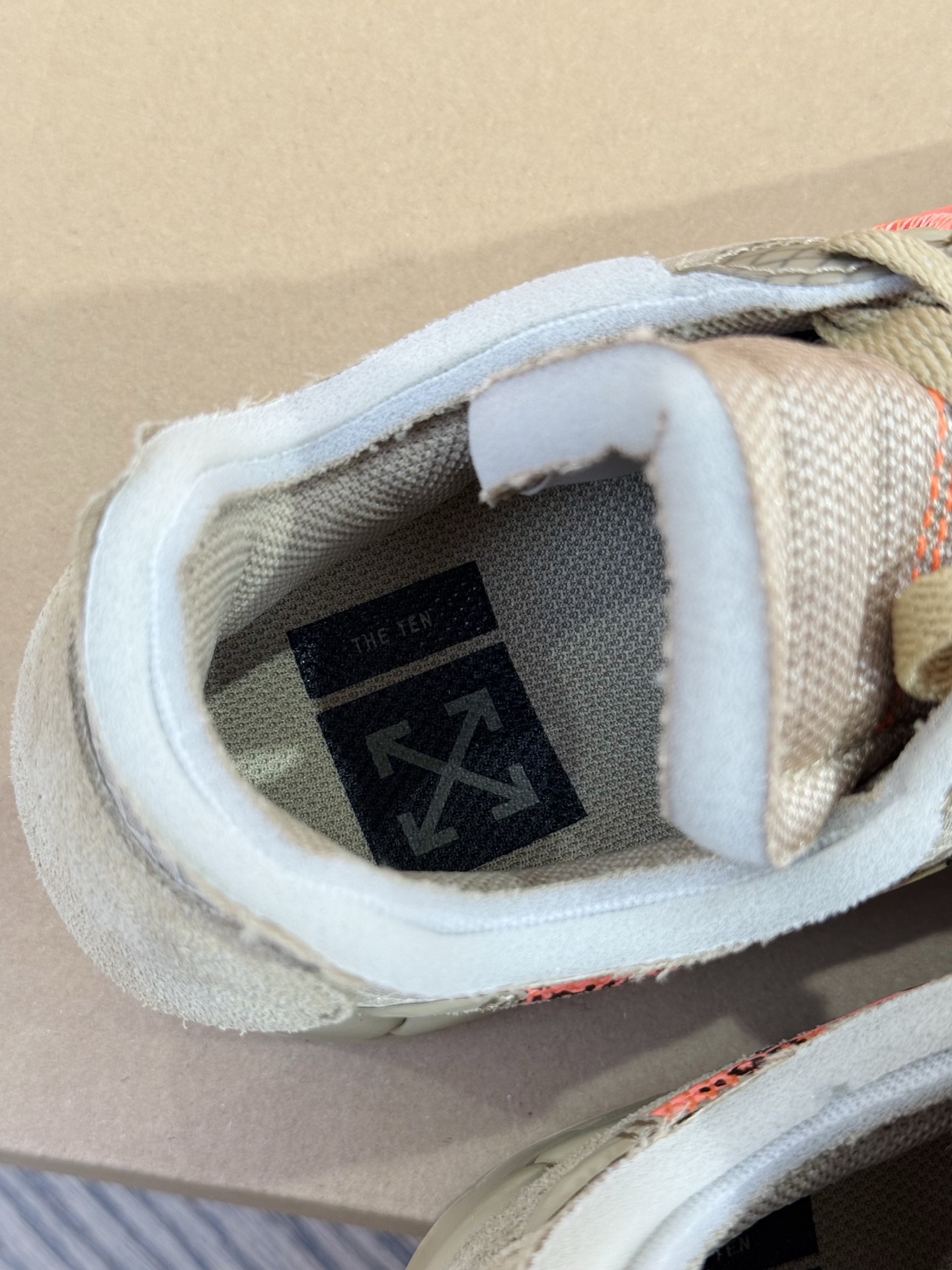 OW x Air Max 90 OG款 THE TEN 沙漠黃 AA7293-200