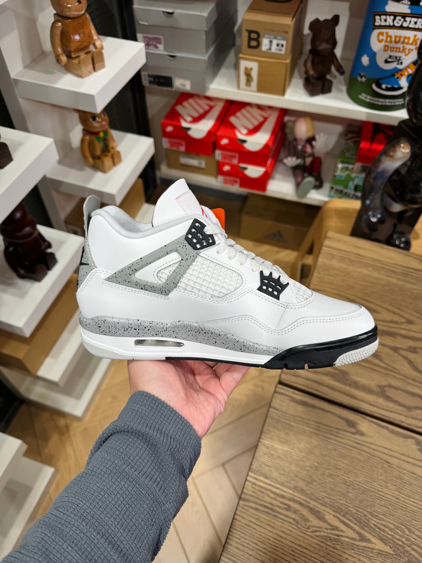 AJ4 White Cement  白水泥回歸 2025復刻版 fv5029-100
